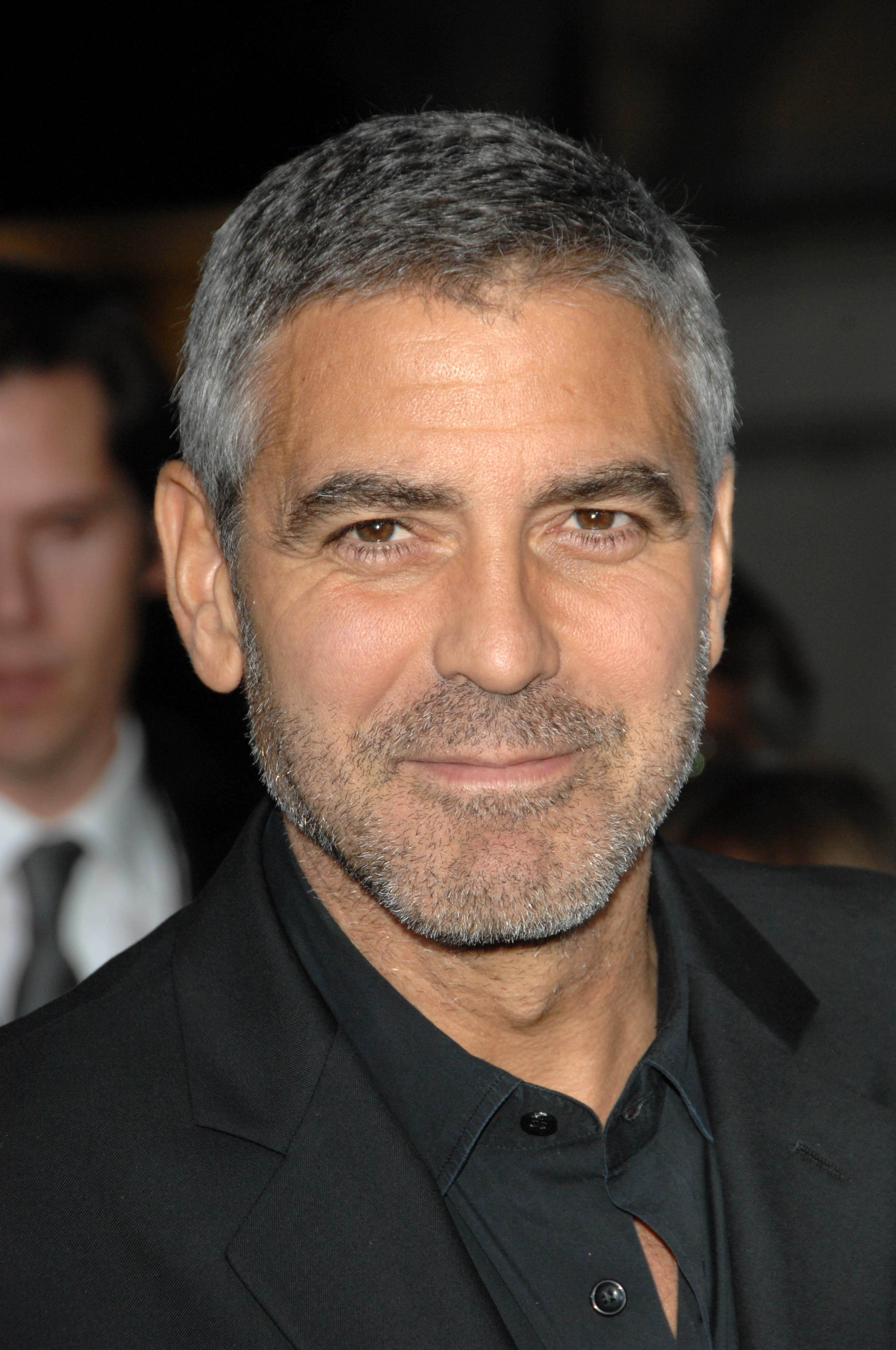 George Clooney en el estreno de "Up In The Air", Mann Village Theatre, Westwood, CA. Fuente: Shutterstock