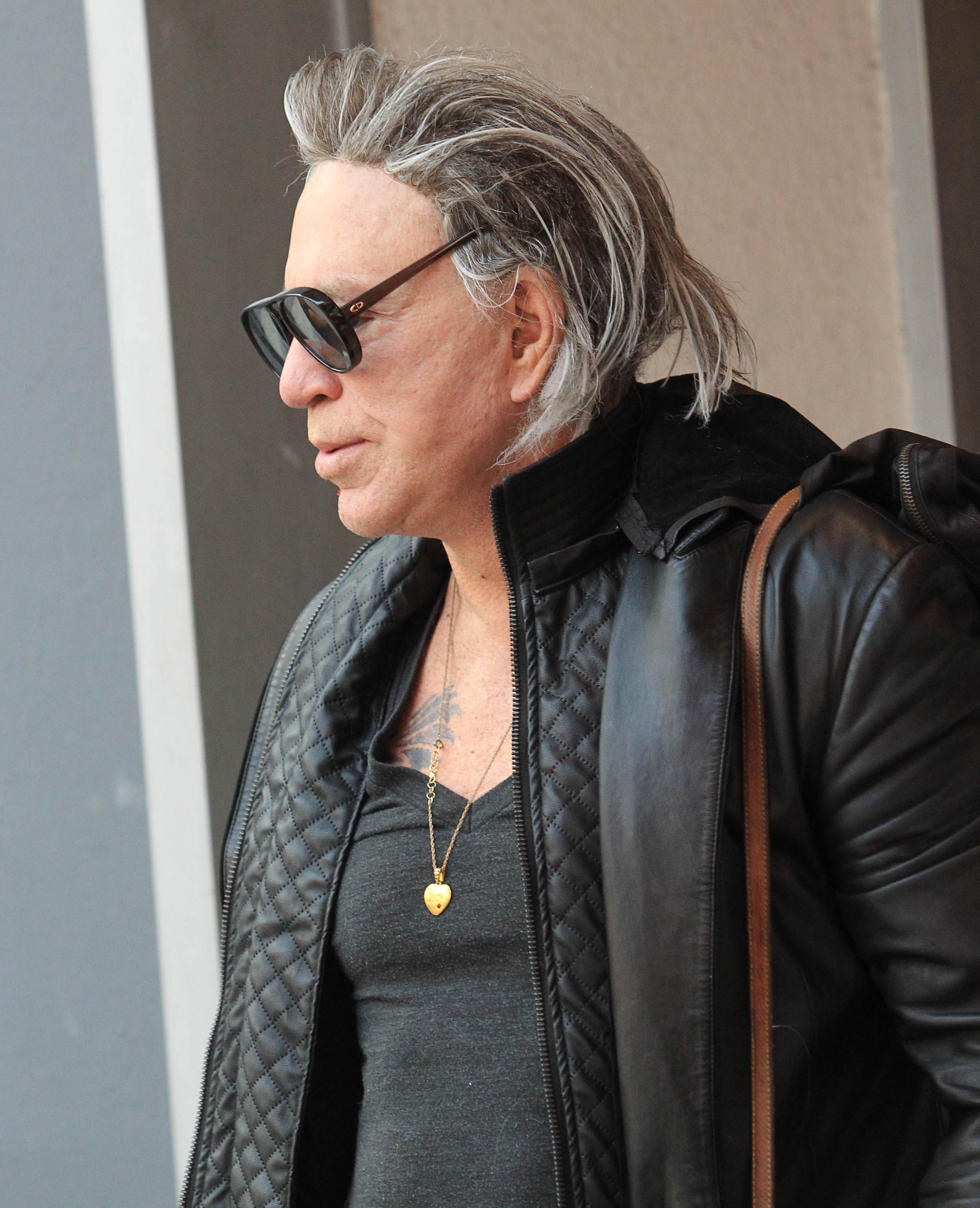 Mickey Rourke, el 10 de noviembre de 2018 en Los Ángeles, California. | Fuente: Getty Images