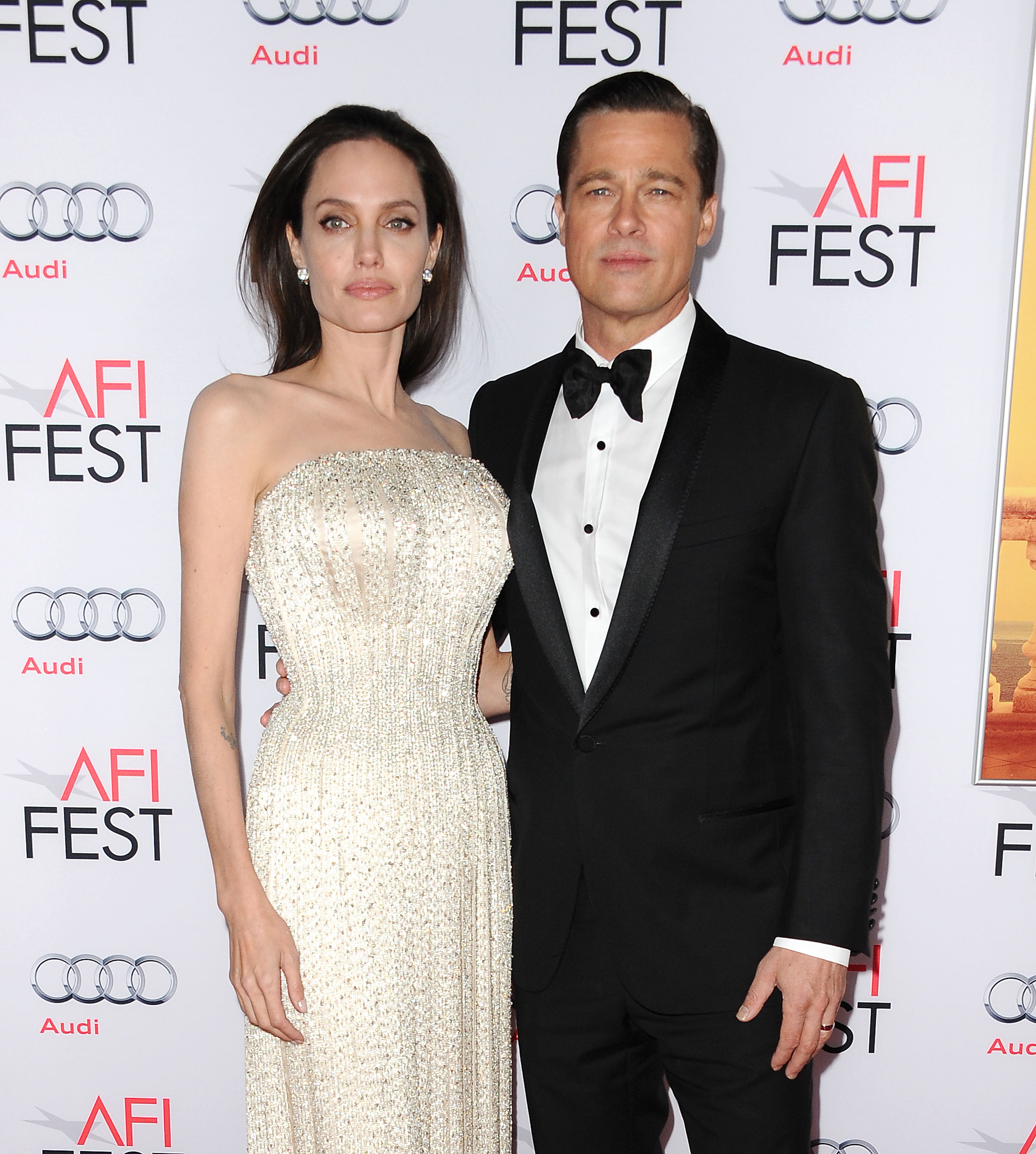 Angelina Jolie y Brad Pitt asisten al estreno de "By the Sea" en el AFI Fest en TCL Chinese 6 Theatres en Hollywood, California, el 5 de noviembre de 2015 | Fuente: Getty Images