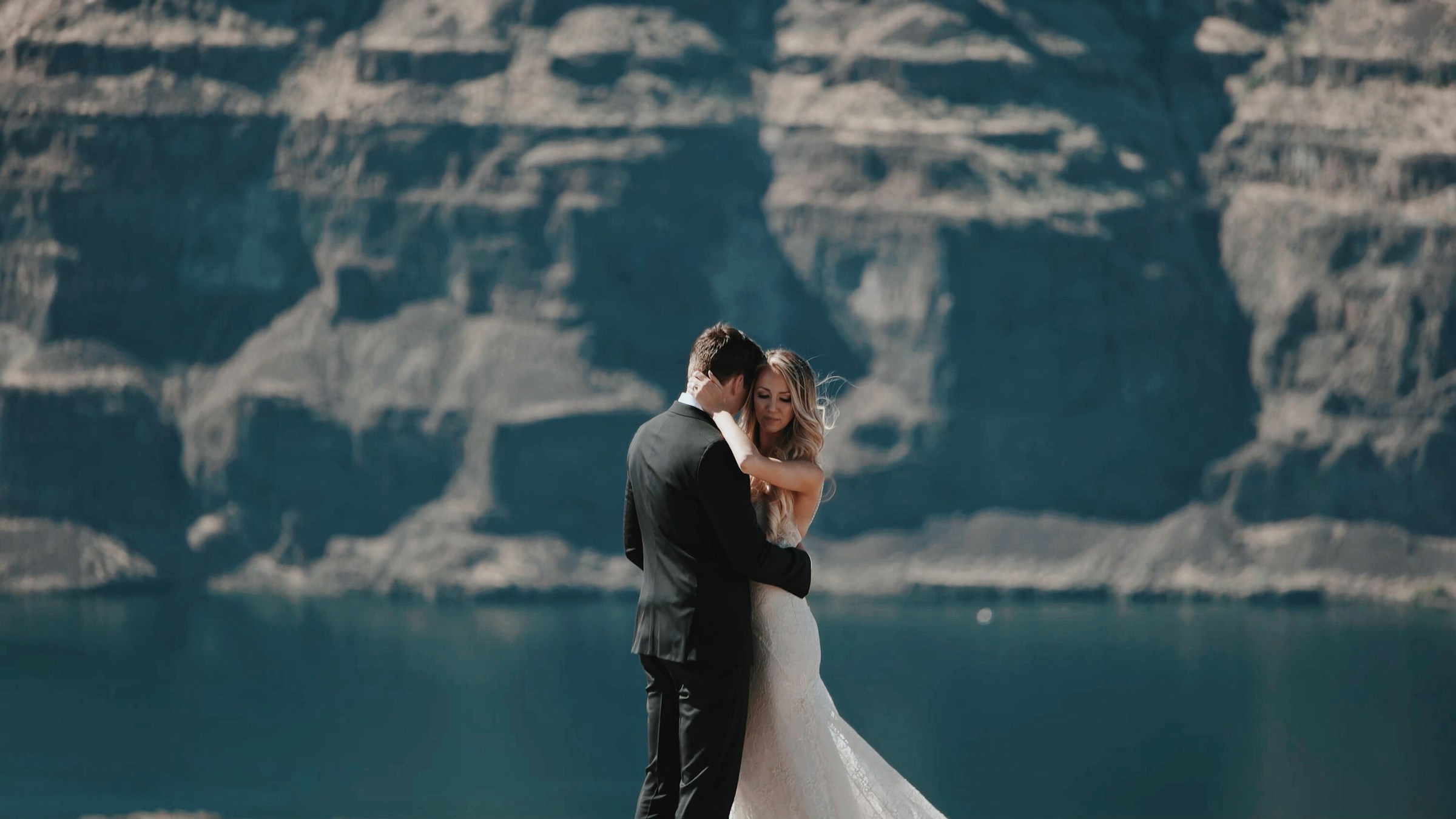 Una giovane coppia sposata | Fonte: Unsplash