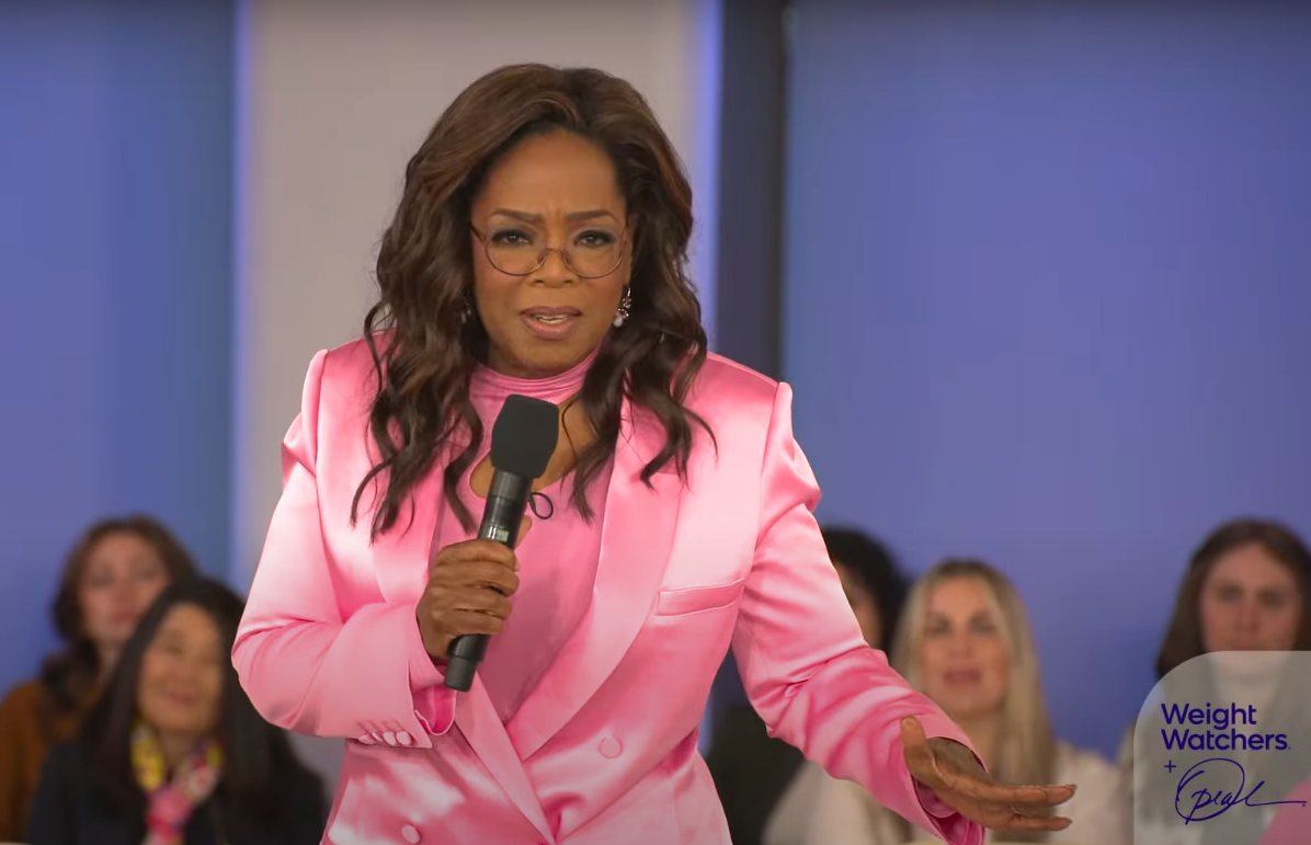 Oprah Winfrey hablando durante el segmento del programa "Making the Shift" de WeightWatchers, publicado el 9 de mayo de 2024 | Fuente: YouTube/WeightWatchers