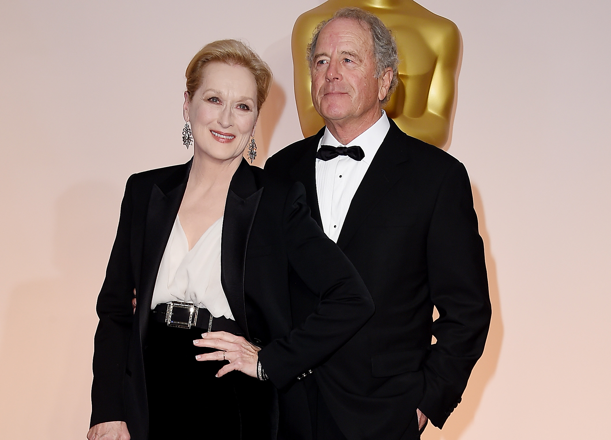 La actriz Meryl Streep y el escultor Don Gummer asisten a la 87ª edición de los Premios de la Academia en el Hollywood & Highland Center, el 22 de febrero de 2015 en Hollywood, California. | Foto: Getty Images