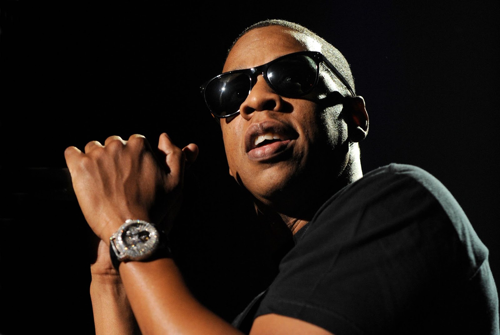 Jay-Z actuando en el Save Mart Center el 7 de noviembre de 2009, en Fresno, California. | Fuente: Getty Images