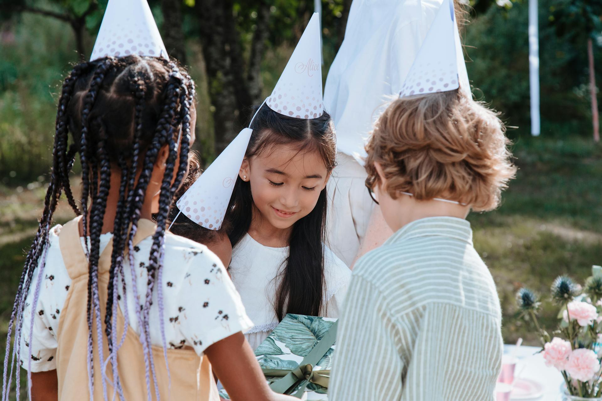 Niños disfrutando en una fiesta | Fuente: Pexels