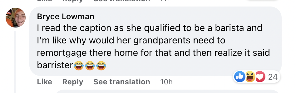 "Leí la captura como que calificaba para ser barista y me pregunté por qué sus abuelos rehipotecarían su casa para eso. Después me di cuenta de que era para abogada (barrister en inglés) 😂😂😂" | Comentarios sobre Seren Lewis | Foto: Facebook.com/Daily Mail