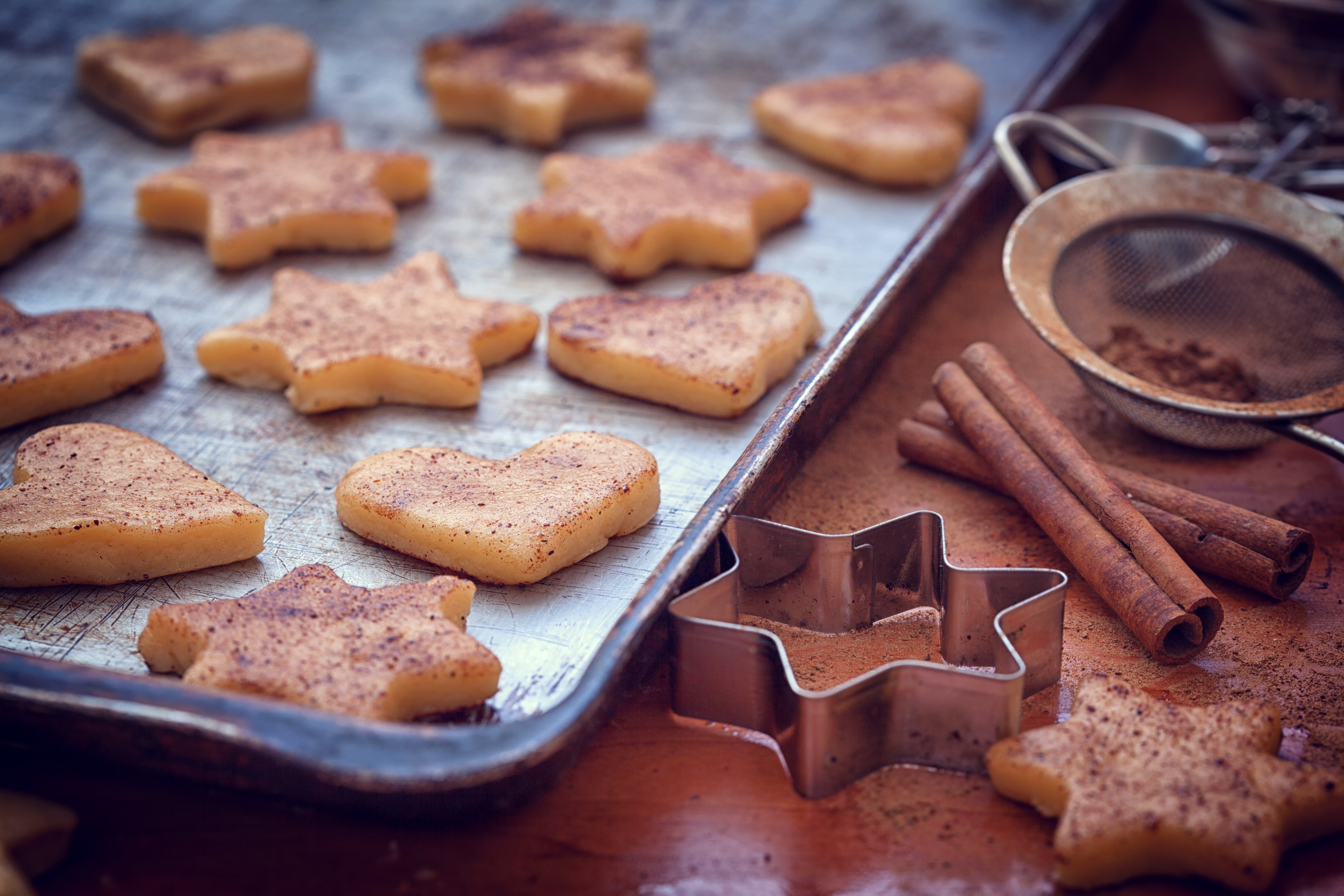 Galletas de canela recién horneadas. | Foto: Shutterstock