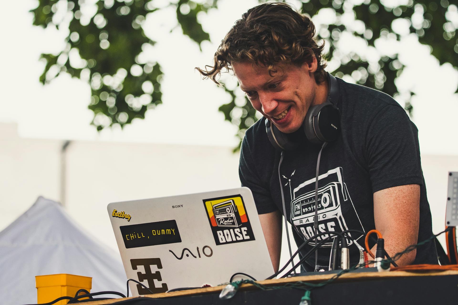 Un DJ | Fuente: Pexels