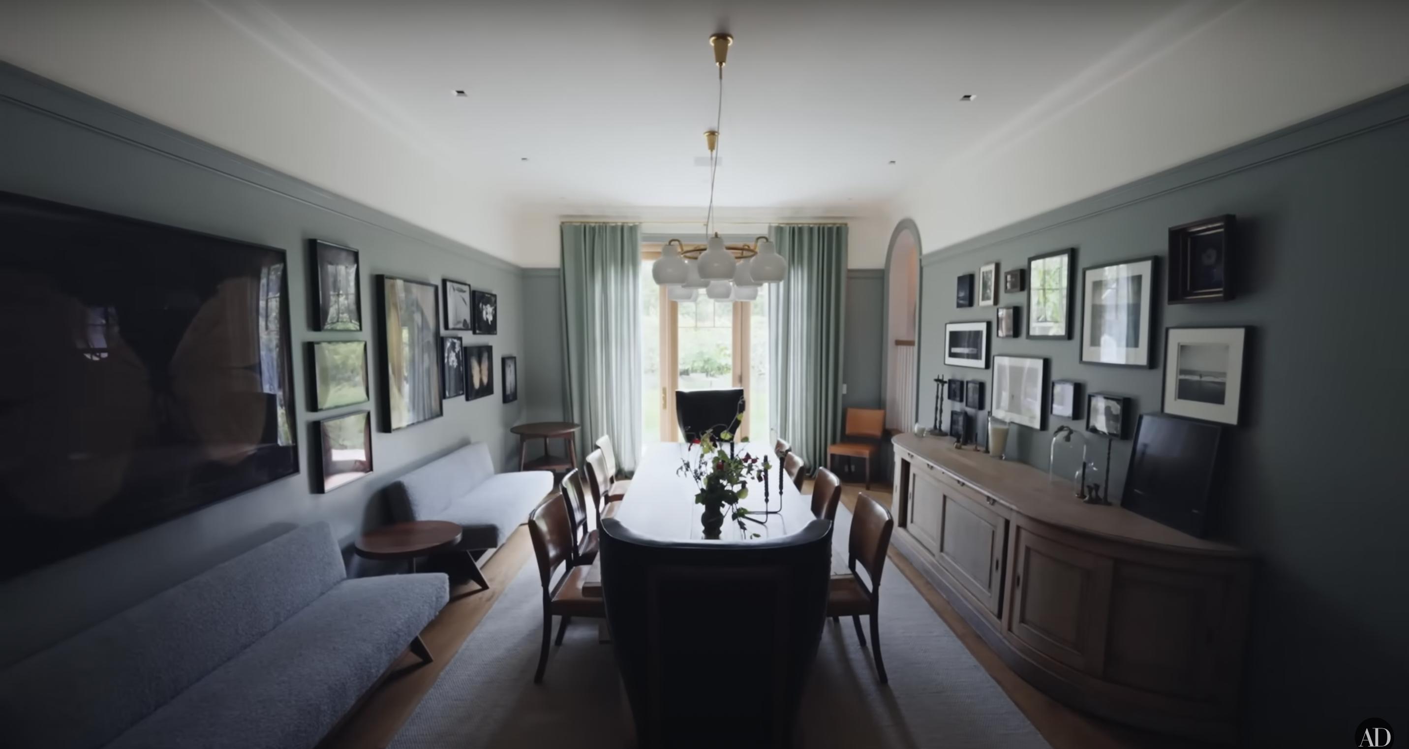 El comedor de Jennifer Garner, fechado el 3 de septiembre de 2024 | Fuente: YouTube/@Archdigest