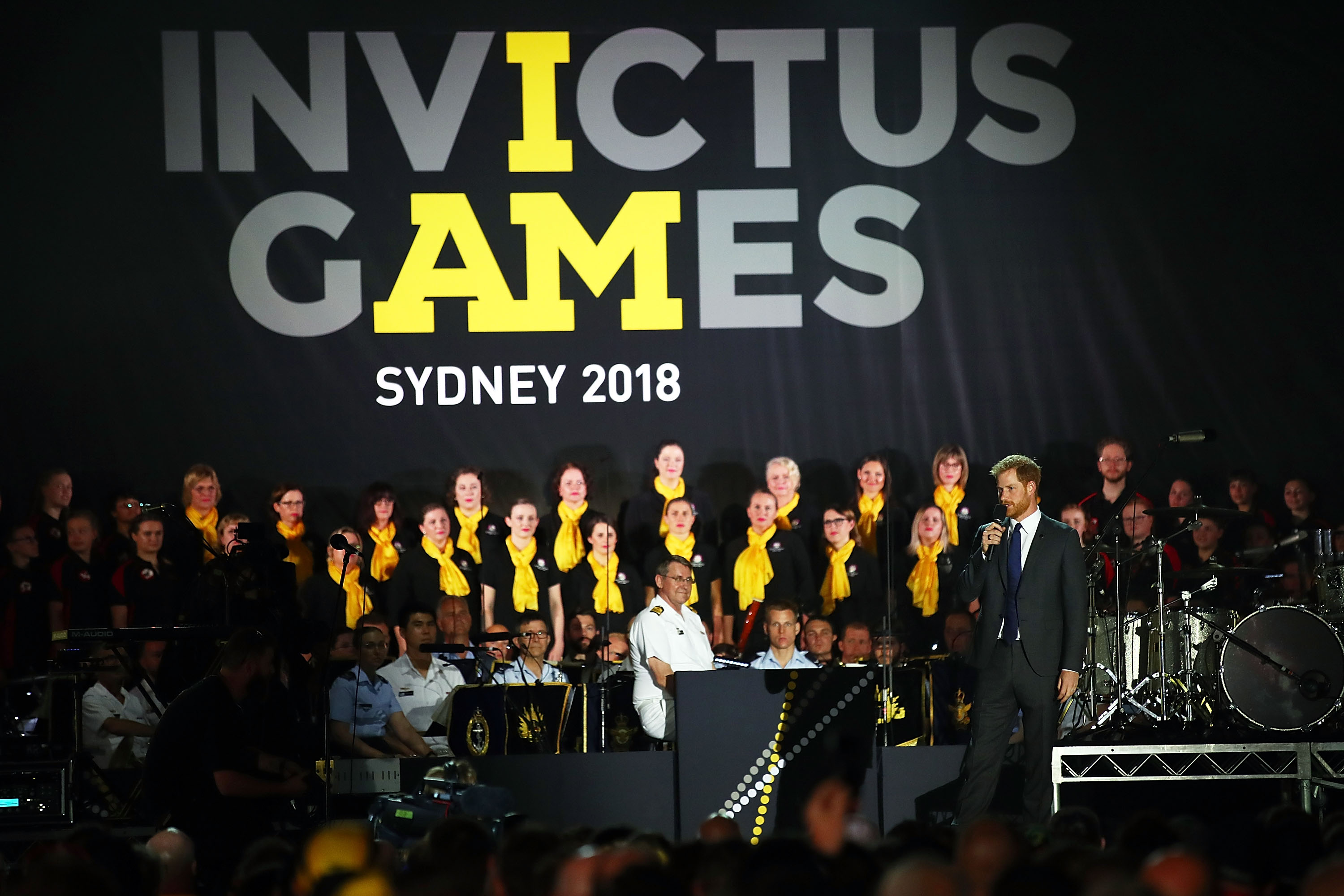 El príncipe Harry habla durante la Ceremonia de Inauguración de los nvictus Games Sydney 2018 en la Ópera de Sídney el 20 de octubre de 2018 en Sídney, Australia | Foto: Getty Images