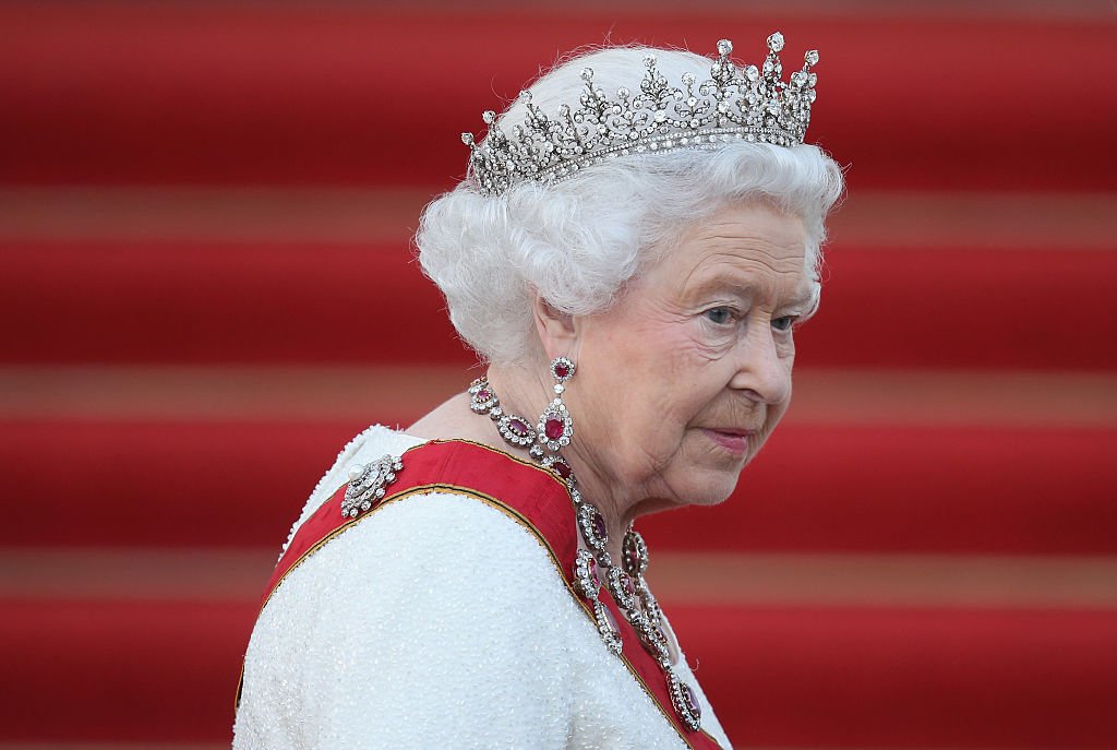 La reina Elizabeth II en el palacio Schloss Bellevue, el 24 de junio de 2015 en Berlín, Alemania. | Foto: Getty Images