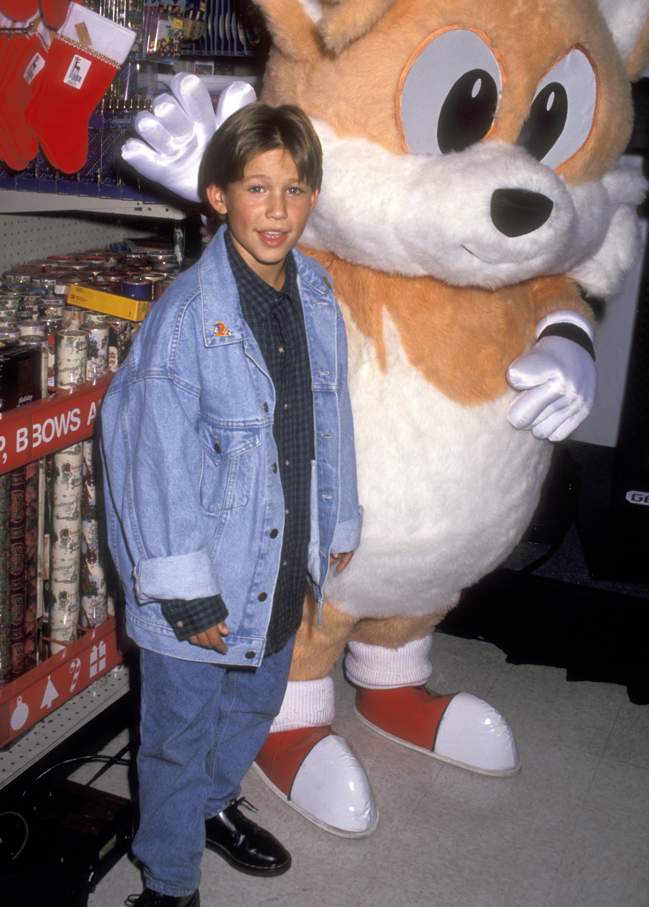 Jonathan Taylor Thomas asiste al lanzamiento de "Sonic the Hedgehog 2" el 24 de noviembre de 1992. | Fuente: Getty Images
