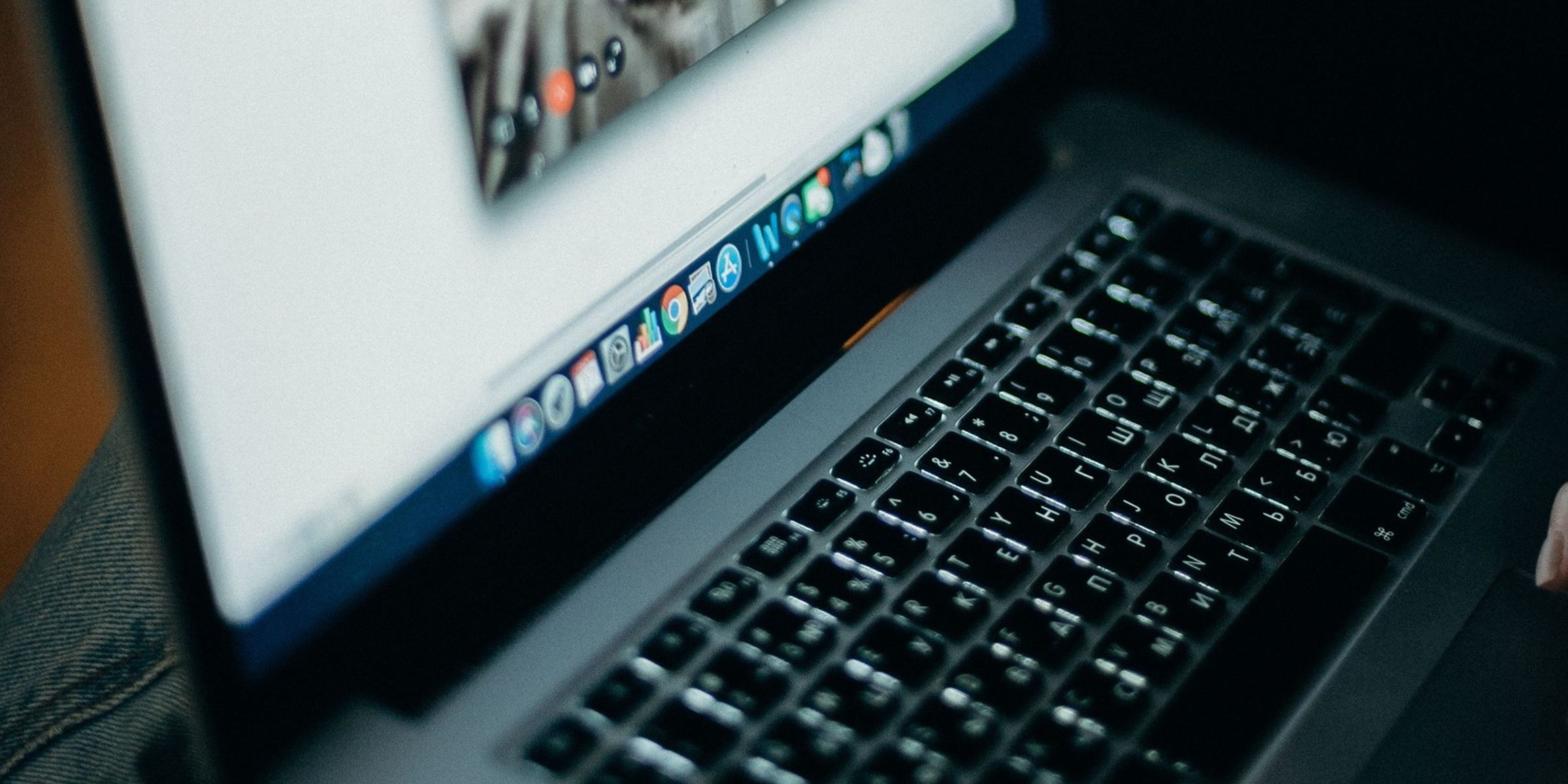 Un MacBook | Fuente: Pexels