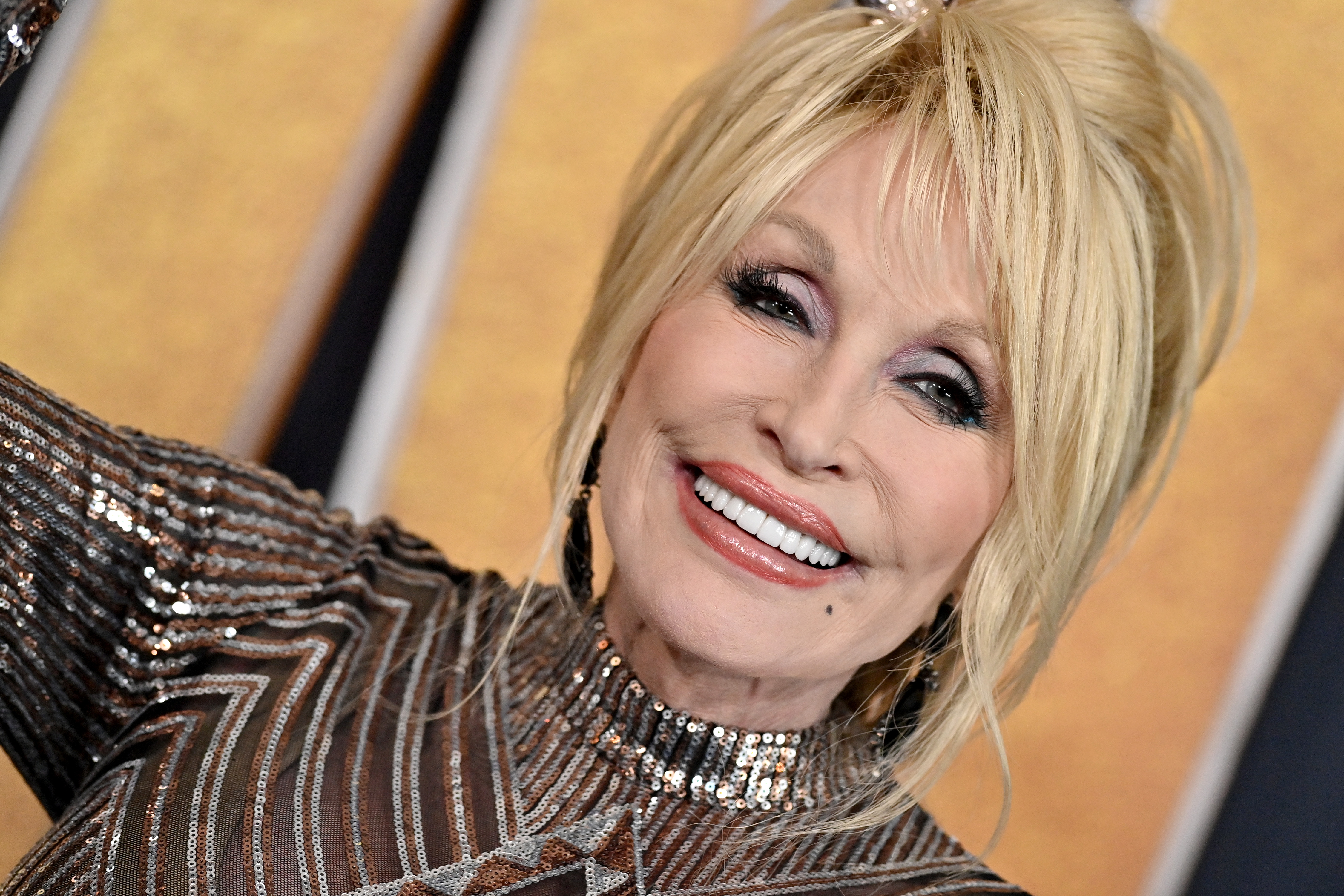 Dolly Parton asiste a la 57ª edición de los Premios de la Academia de Música Country en Las Vegas, Nevada, el 7 de marzo de 2022 | Fuente: Getty Images