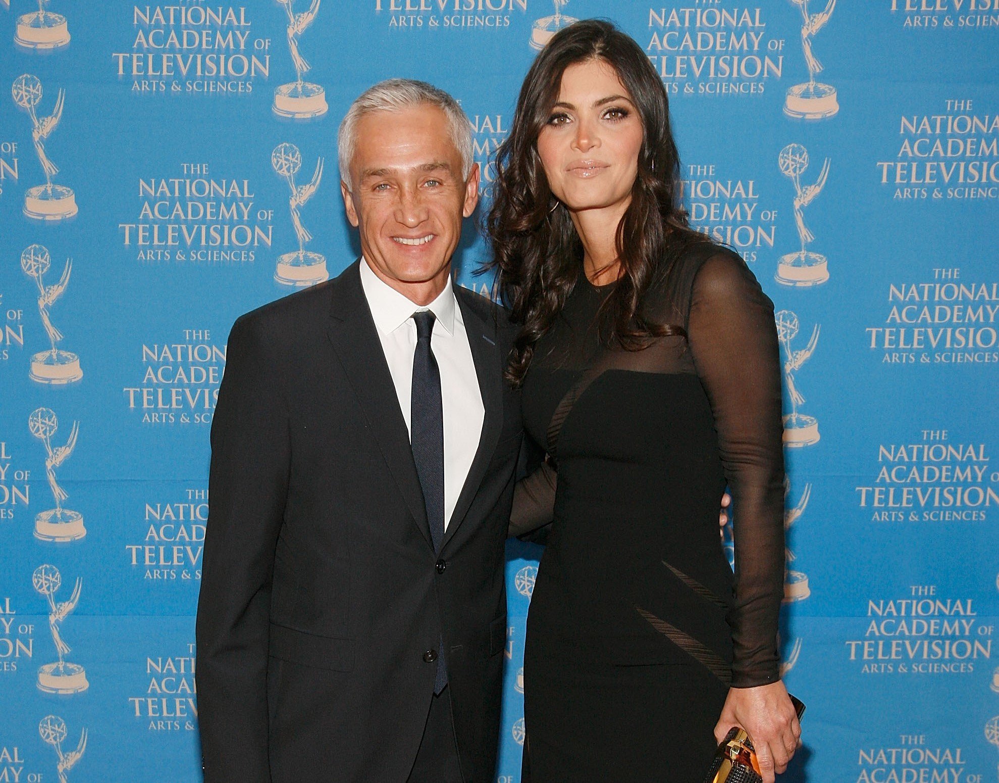 Jorge Ramos y Chiquinquirá Delgado en los Premios Emmy a Noticias y Documentales, en Nueva York, EEUU, en octubre de 2013. | Fuente: Getty Images