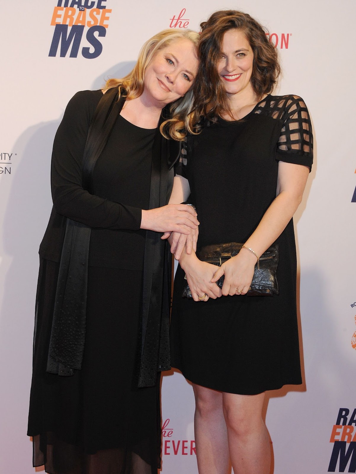 Cybill Shepherd y Clementine Ford en la 23ª Gala Anual Race To Erase MS el 15 de abril de 2016, en Beverly Hills, California | Fuente: Getty Images