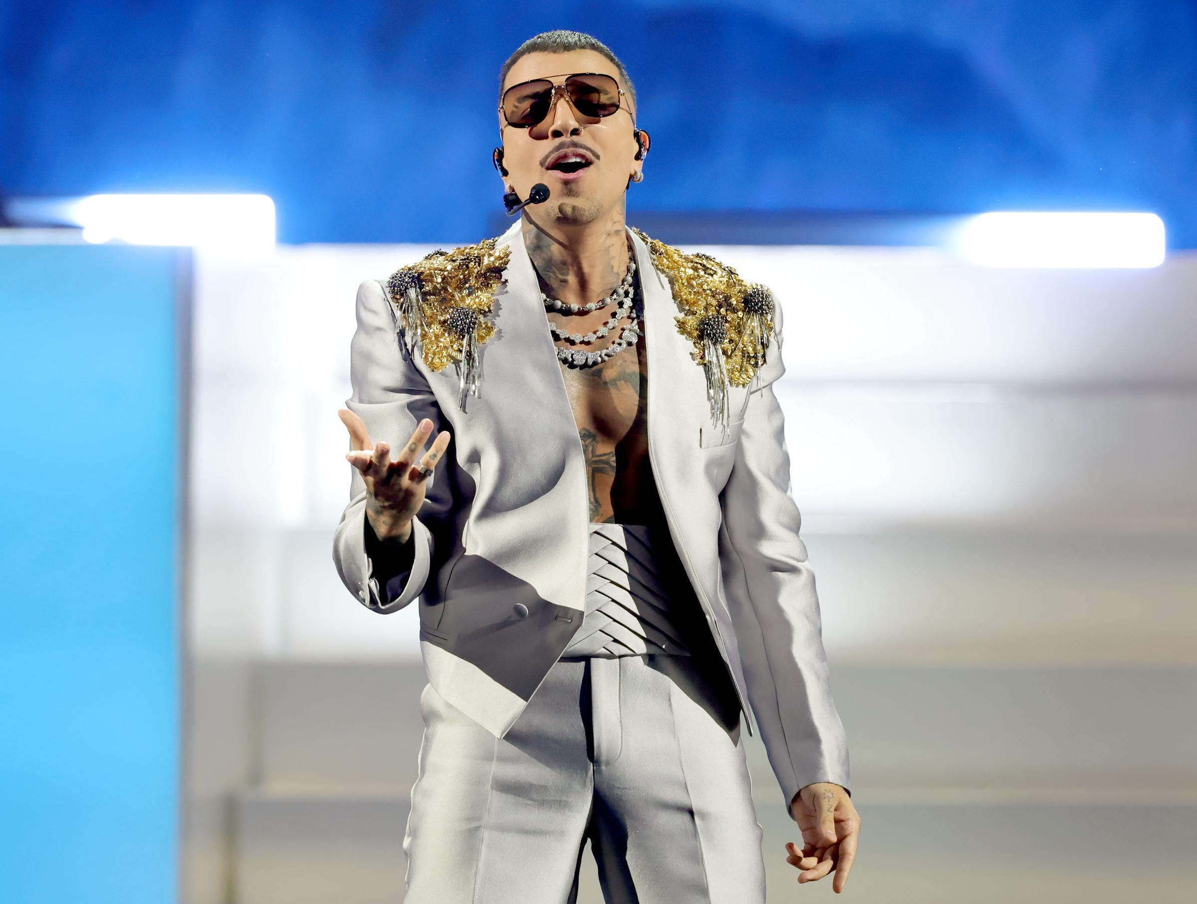 Rauw Alejandro actuando durante la 26ª edición de los Premios Grammy Latinos el 13 de noviembre de 2025, en Las Vegas, Nevada | Fuente: Getty Images