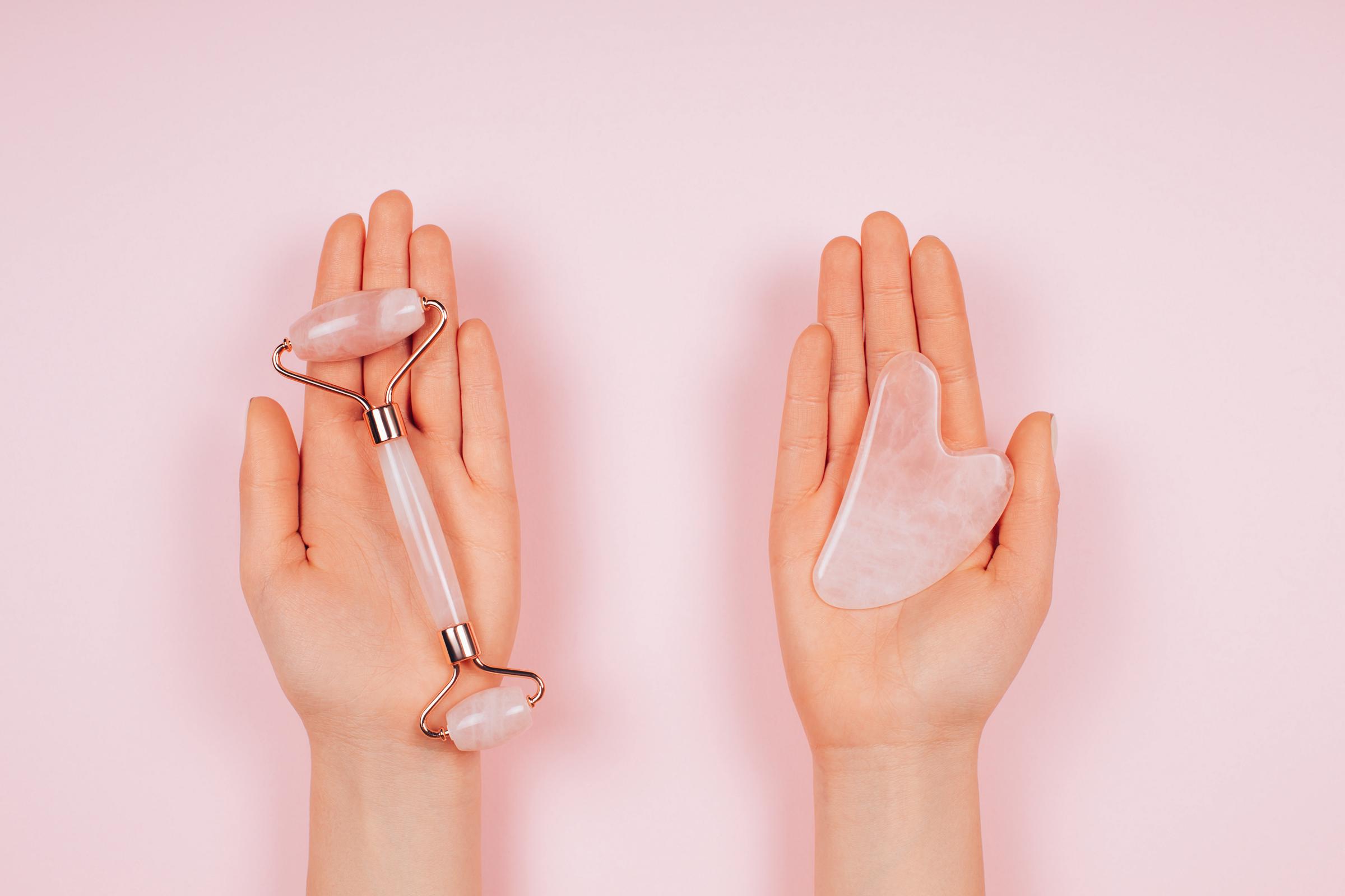 Herramientas de piedra Gua Sha | Fuente: Getty Images