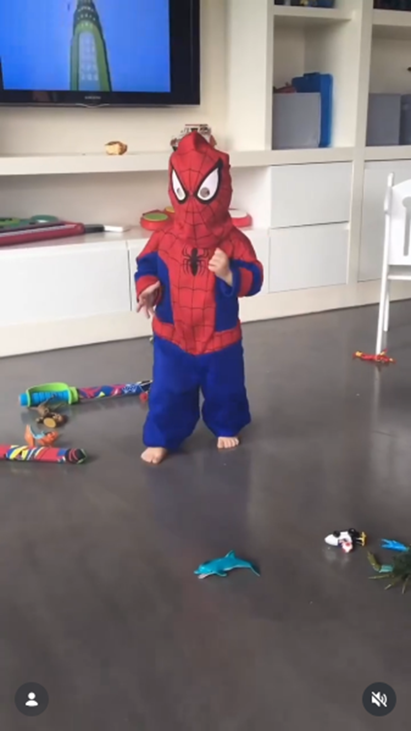 Noah, hijo mayor de Luisana Lopilato y Michael Bublé, vestido de Spider Man | Fuente: Instagram/luisanalopilato