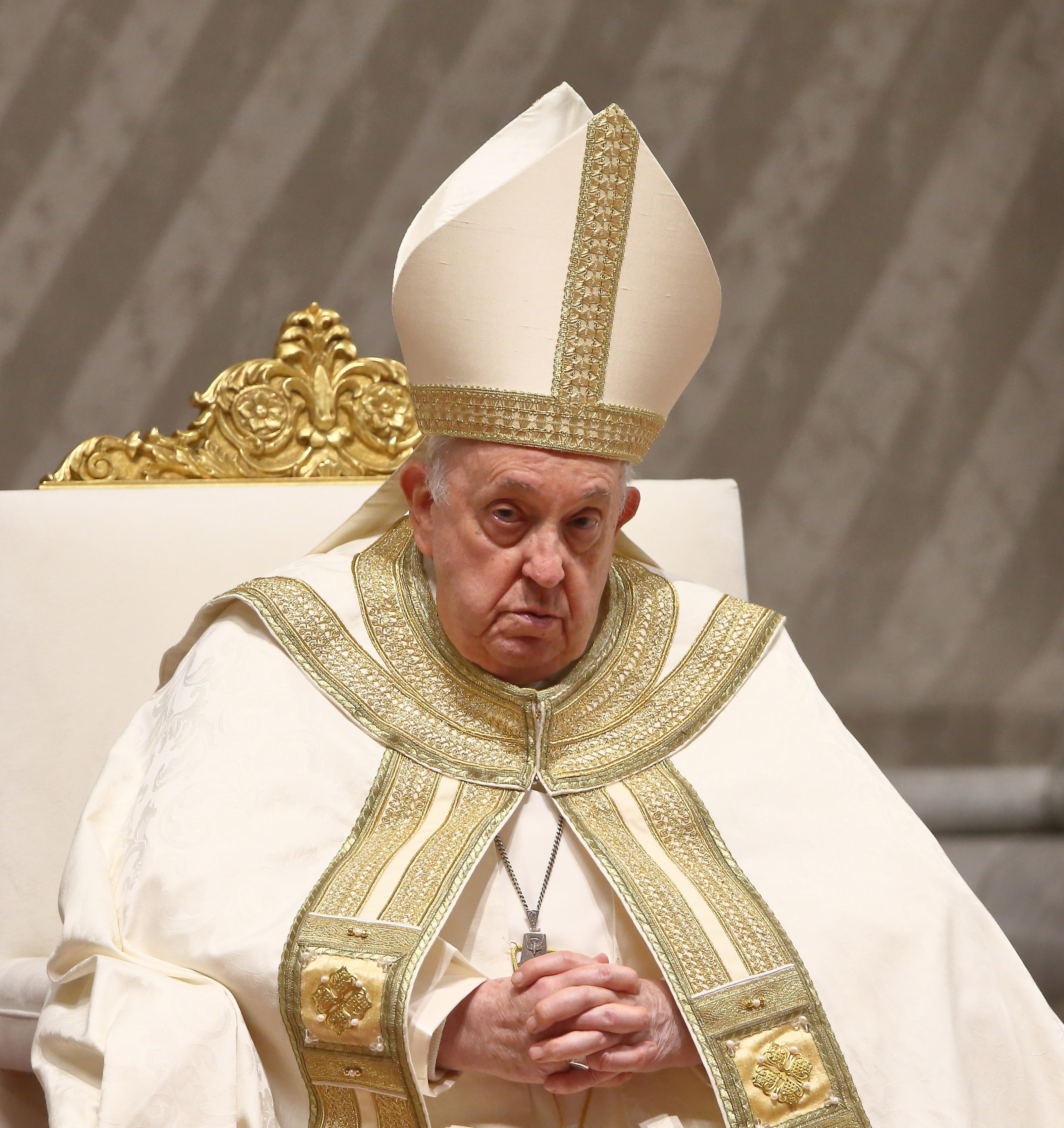 El papa Francisco dirige las Primeras Vísperas de la Solemnidad de María y el tradicional Te Deum de acción de gracias el 31 de diciembre de 2023, en la Ciudad del Vaticano. | Fuente: Getty Images