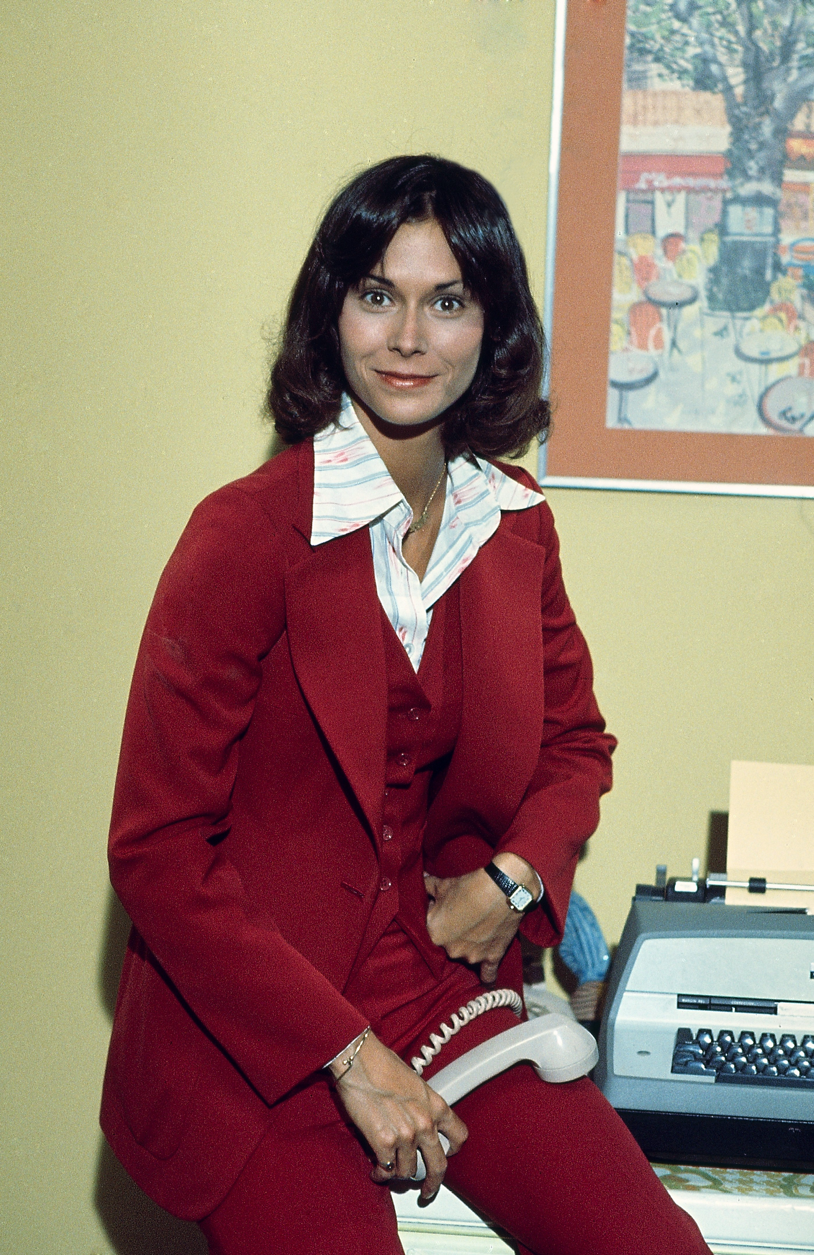 Kate Jackson en el plató de "Charlie's Angels", 1976 | Fuente: Getty Images