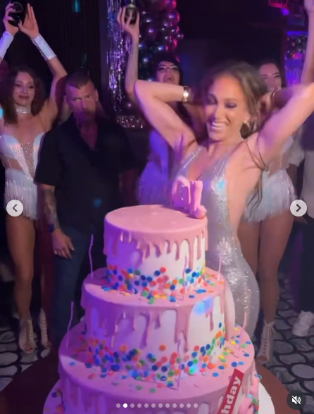 Jennifer Lopez de un post fechado el 24 de julio de 2025. | Fuente: Instagram/jlo