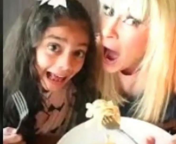Camila y Yuri. | Foto: Instagram.com/oficialyuri