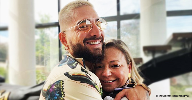 Maluma causa 'asco' en sus seguidores por una foto besando a su mamá en la boca