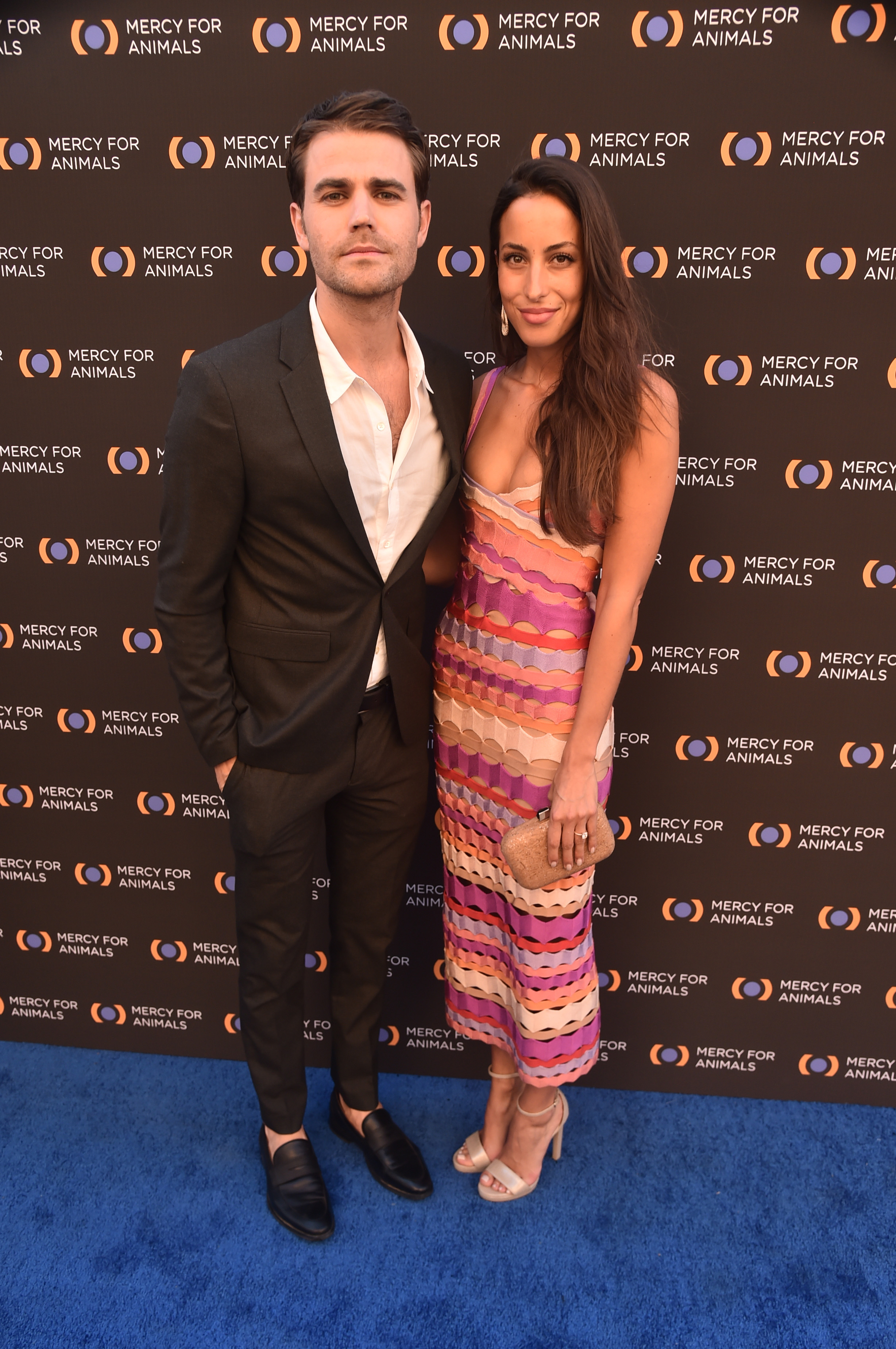 Paul Wesley e Inés de Ramón asisten a la Gala del 20º Aniversario de Mercy For Animals el 14 de septiembre de 2019 | Fuente: Getty Images