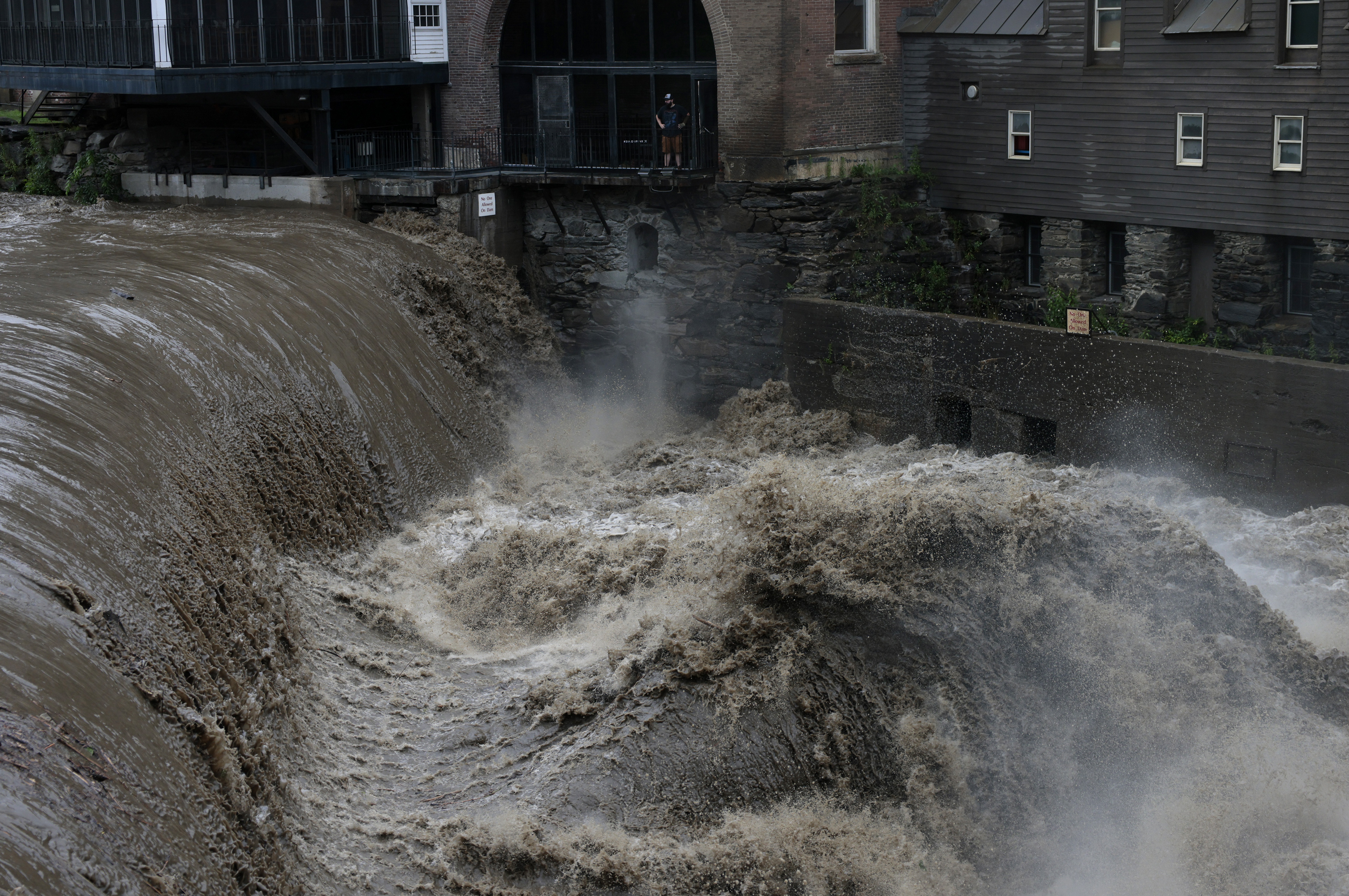 Lluvia torrencial en el río Ottauquecheem, en 2023. | Foto: Getty Images