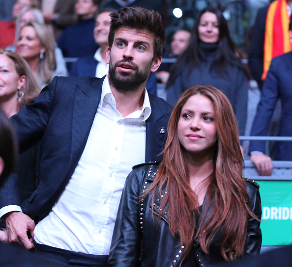 Gerard Piqué y su esposa, la cantante Shakira, durante la final del torneo entre España y Canadá, en Madrid, España, el 24 de noviembre de 2019 | Fuente: Getty Images