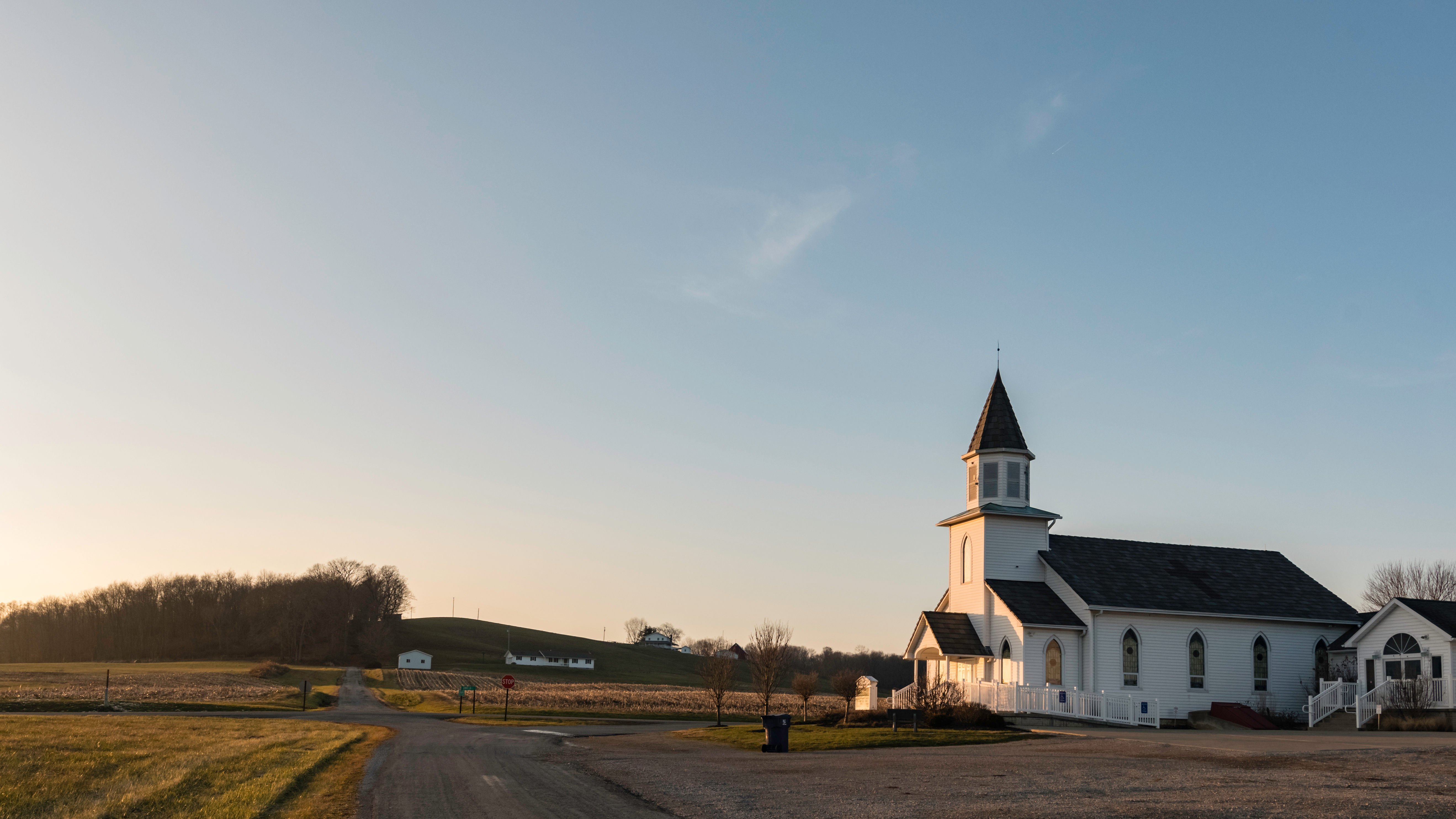 Iglesia Metodista Unida Hopewell en el condado rural de Perry fotografiada el 5 de enero de 2019 en Glenford, Ohio. | Foto: Shutterstock
