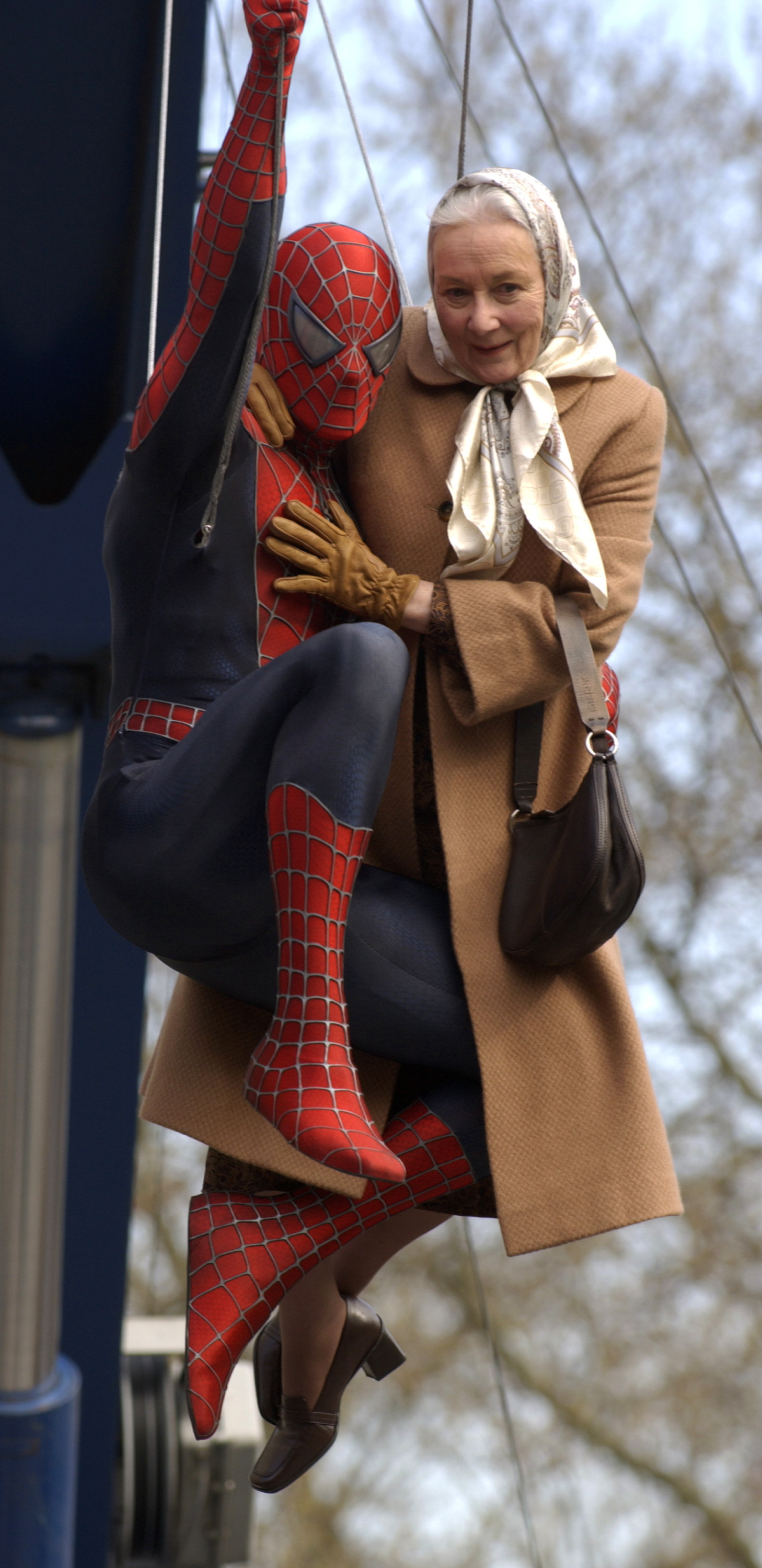 Rosemary Harris durante el rodaje de "Spider-Man 2" el 20 de abril de 2003 | Fuente: Getty Images