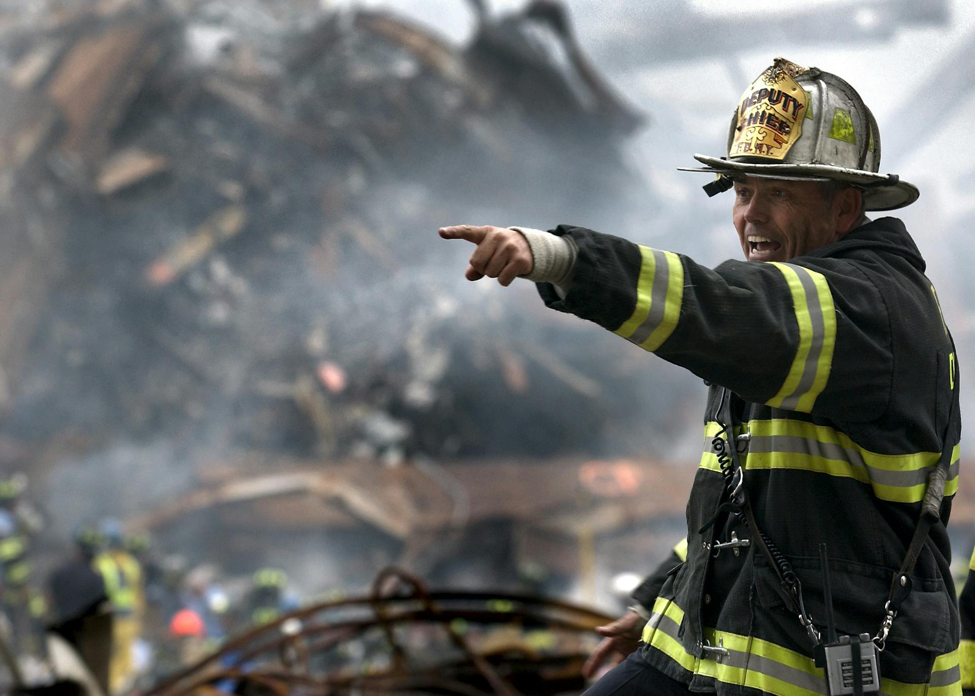 Un bombero trabajando | Fuente: Pexels