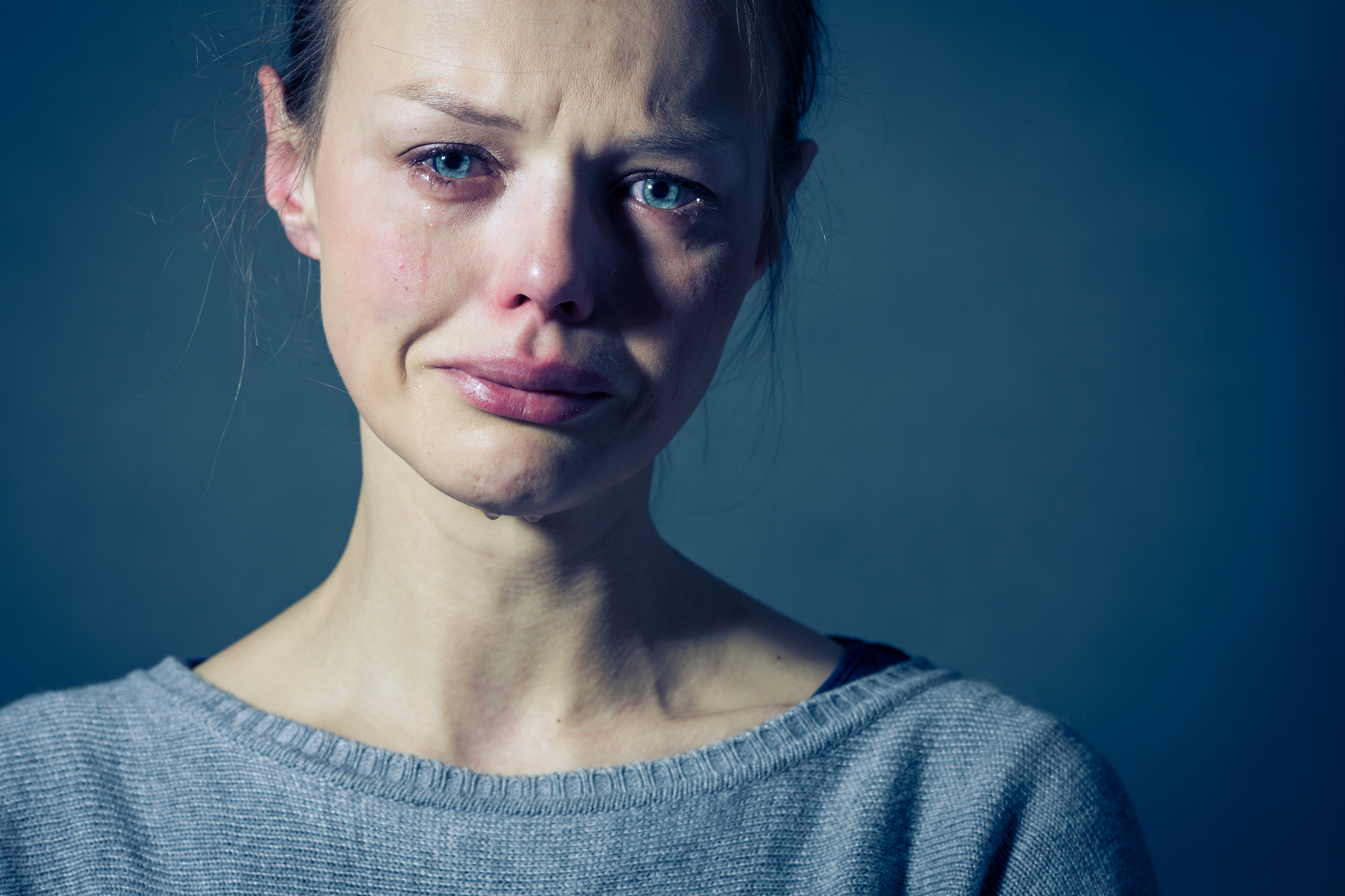 Una mujer llorando | Fuente: Shutterstock
