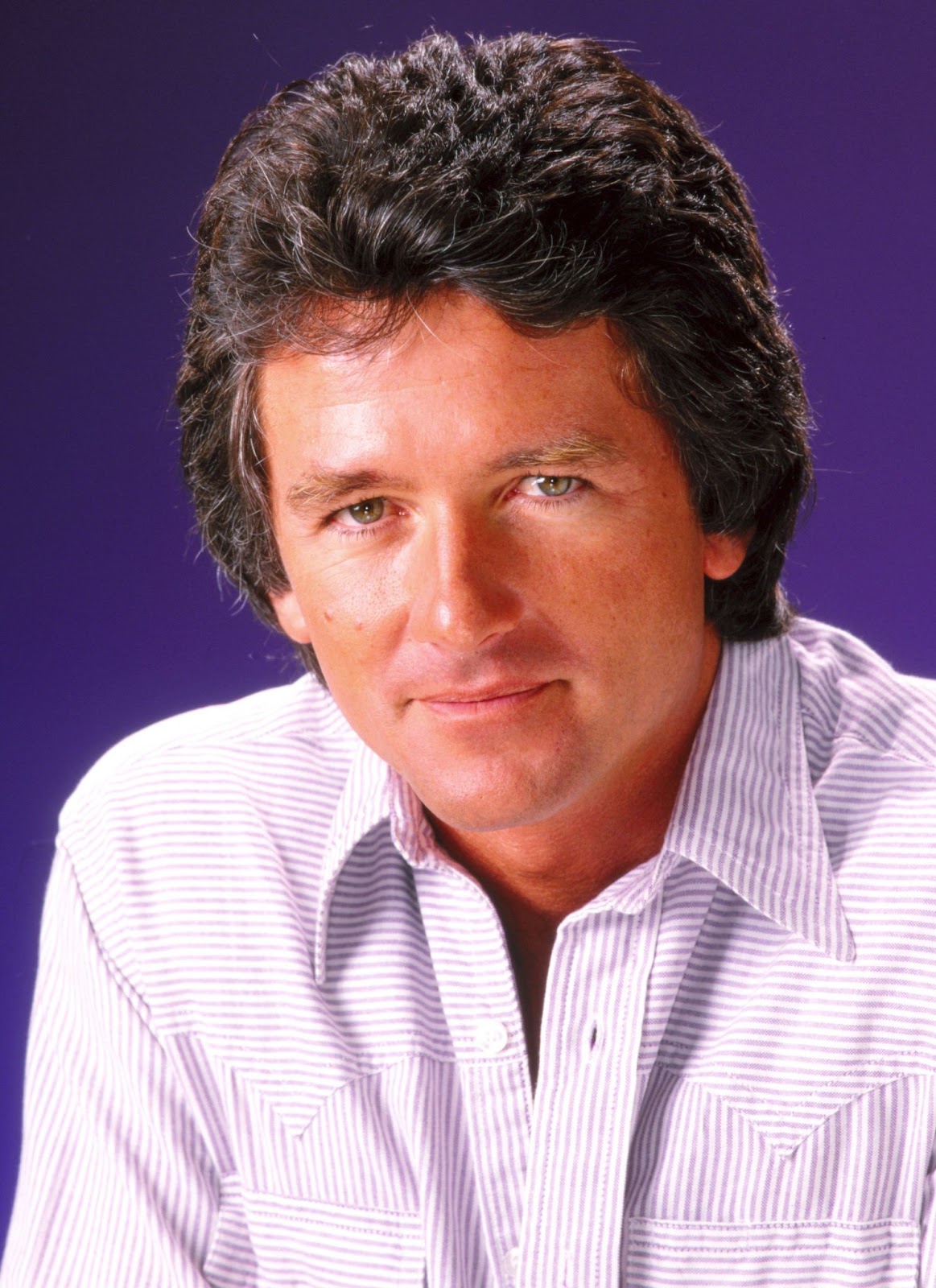 Patrick Duffy posando para un retrato en 1990 en Los Ángeles, California | Fuente: Getty Images