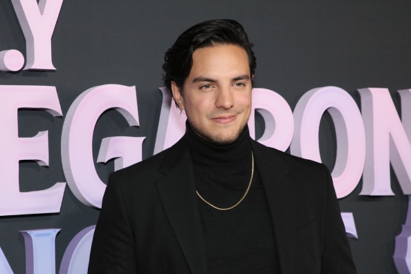 Vadhir Derbez asiste al estreno en Los Ángeles de la película "Y Llegaron de Noche" en el Teatro Samuel Goldwyn el 10 de octubre de 2024 en Beverly Hills, California | Fuente: Getty Images