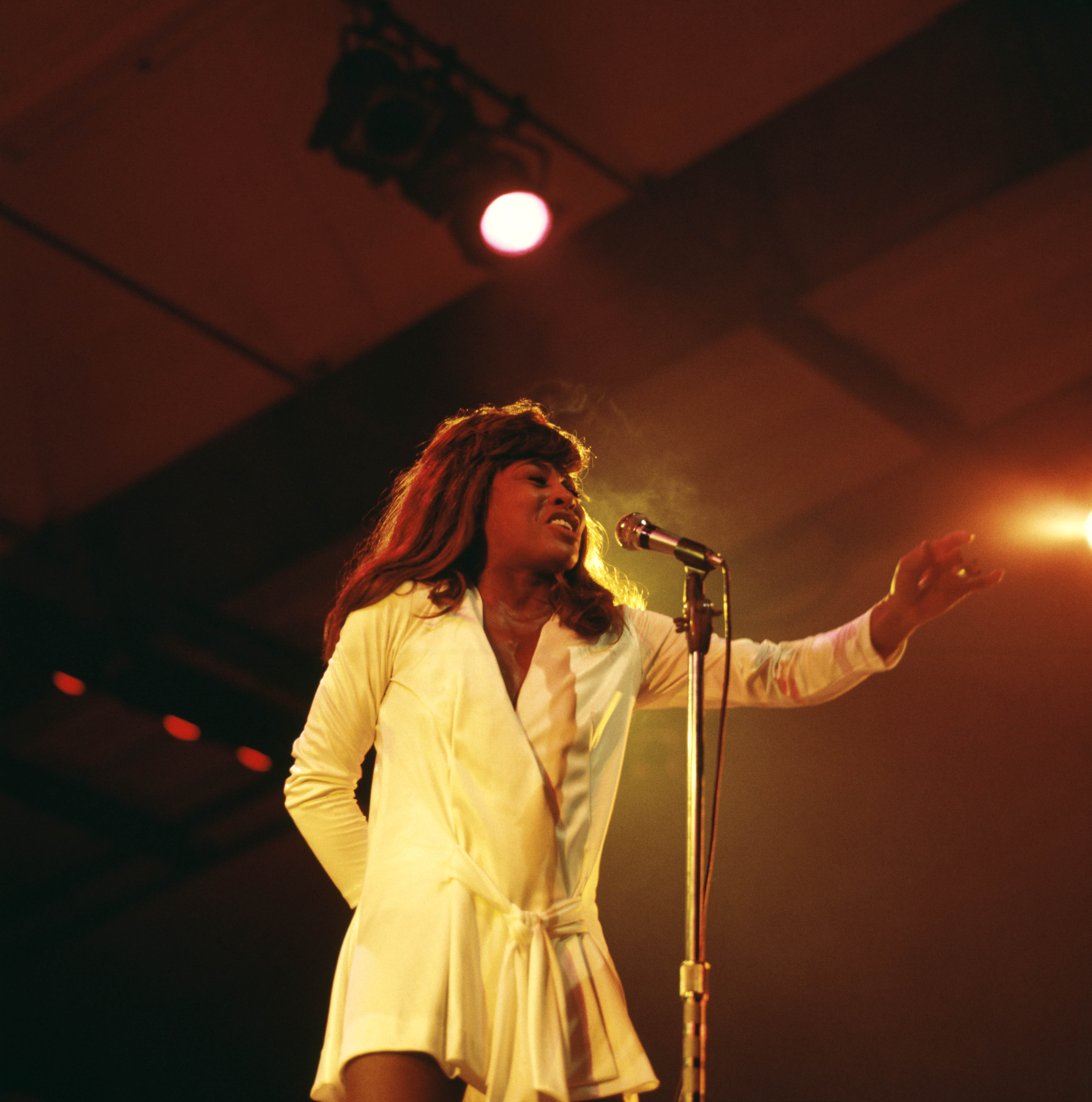 La cantante actuando en el escenario el 11 de julio de 1970 | Foto: Getty Images
