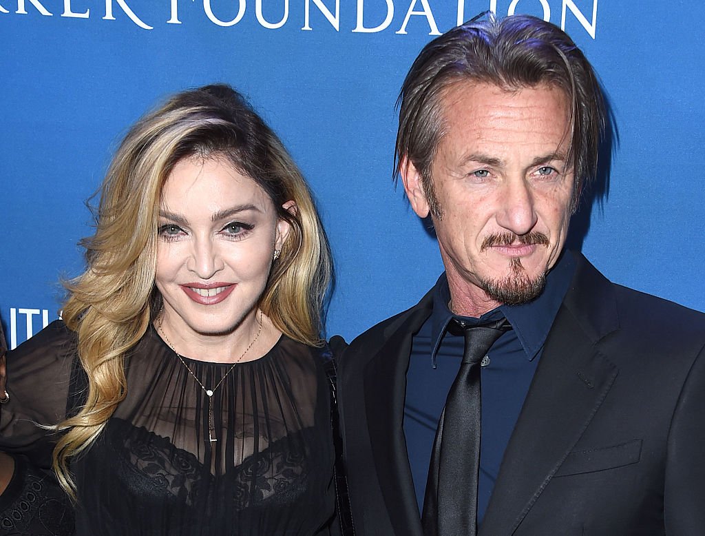 Madonna y Sean Penn asisten a una gala a beneficio de la Organización de Ayuda a Haití  el 9 de enero de 2016.| Foto: Getty Images