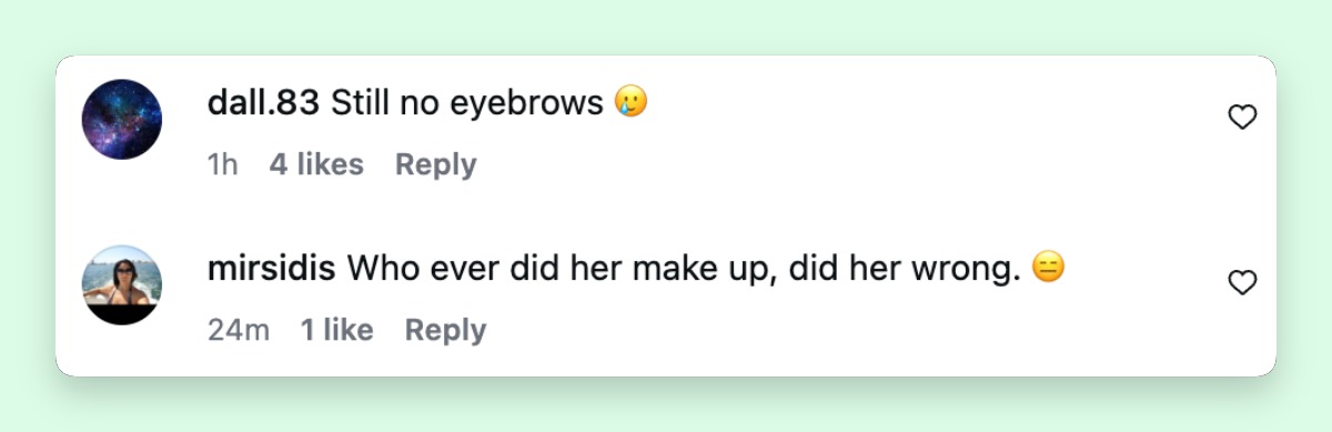 Los usuarios de las redes sociales han tenido reacciones de todo tipo ante la aparición de Pamela Anderson en Milán, y algunos se han fijado sobre todo en su maquillaje y sus cejas. | Fuente: Instagram/enews
