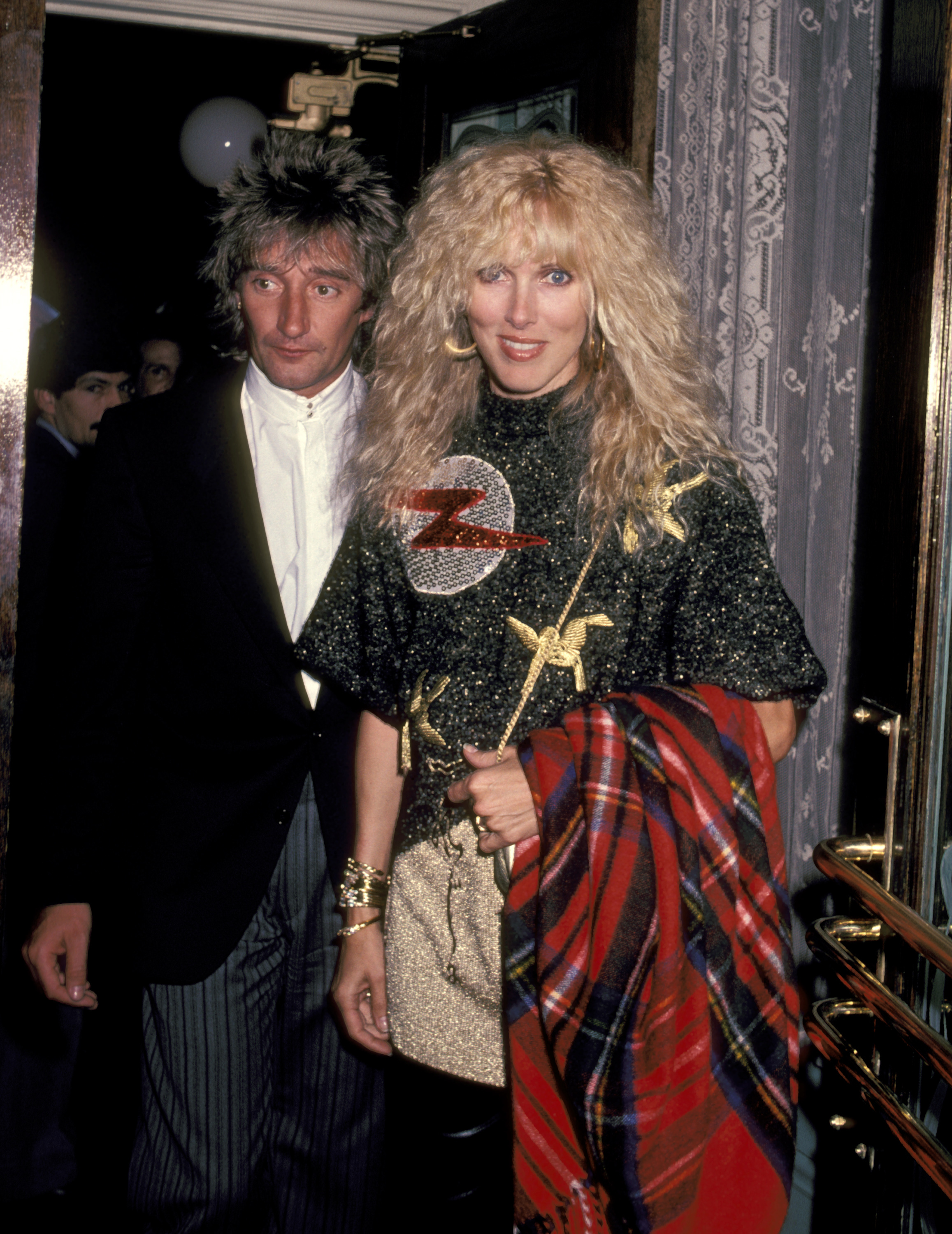 Rod y Alana Stewart asisten a una cena el 1 de octubre de 1981 | Fuente: Getty Images