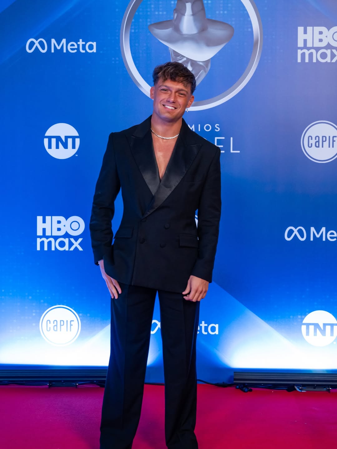 Ian Lucas en la alfombra roja de los Premios Gardel 2026 | Fuente: Instagram/revistacaras
