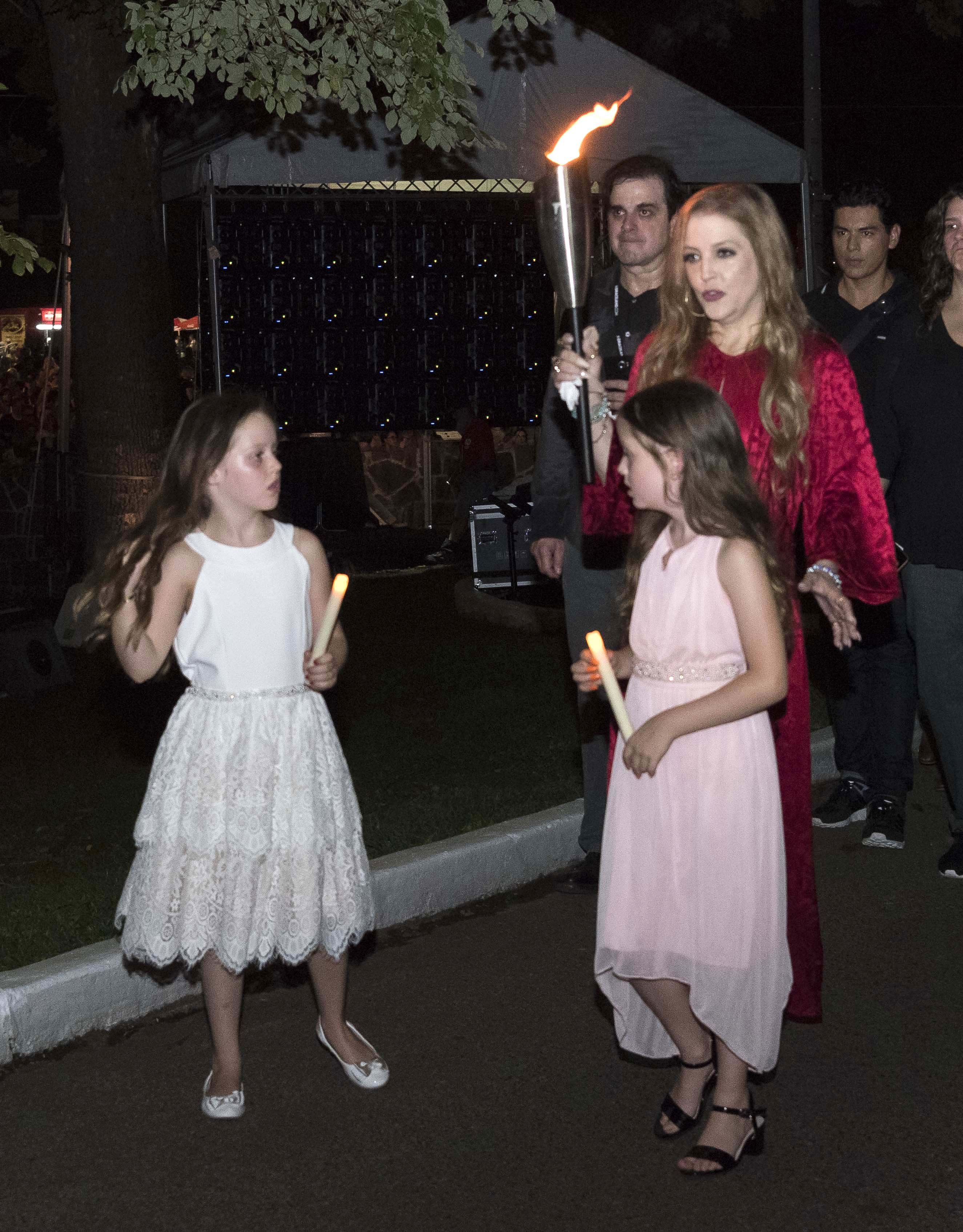Harper y Finley cumplieron 9 años en octubre de 2017. Su hermana mayor, Riley, ya había aparecido en películas como "Mad Max: Fury Road" y "American Honey". | Fuente: TMZ