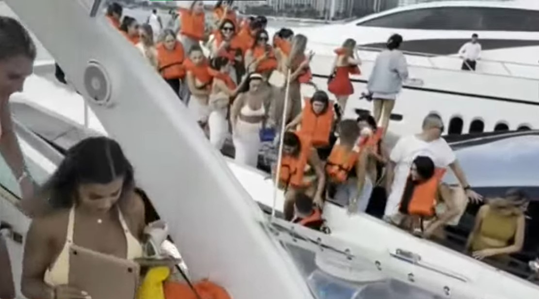 Tareas de rescate. | Foto: YouTube/CBS Miami