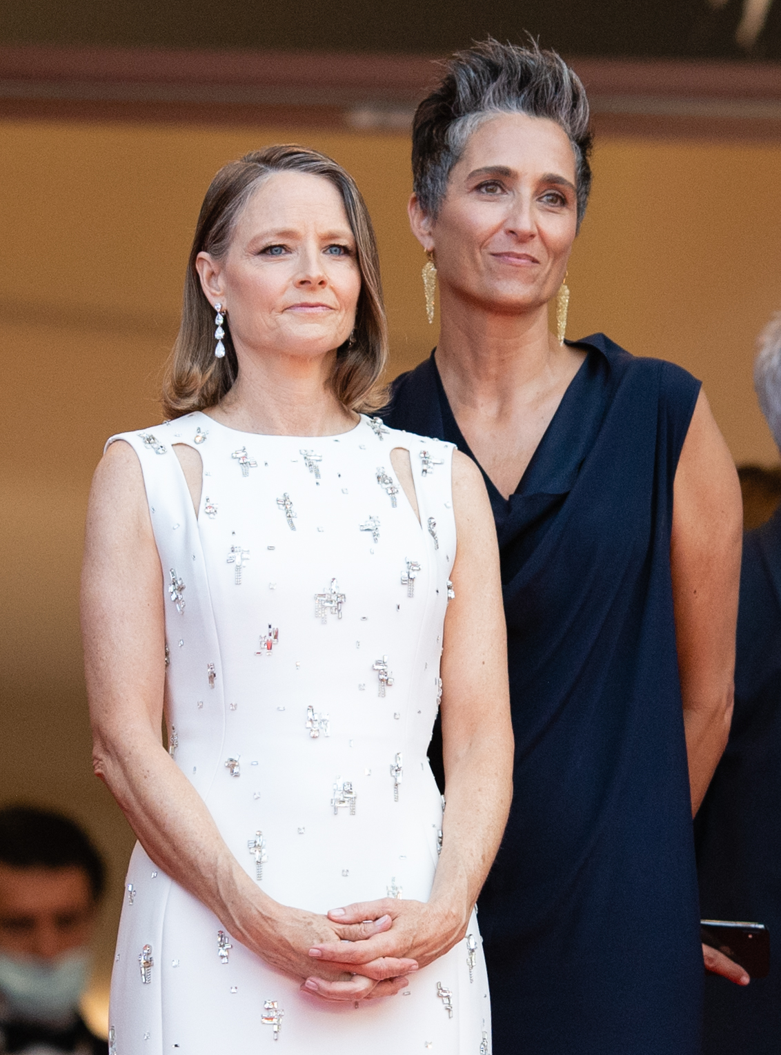 Jodie Foster y Alexandra Hedison en la proyección y ceremonia de inauguración de "Annette" durante la 74ª edición del Festival de Cine de Cannes, Francia, el 06 de julio de 2021 | Foto: Getty Images