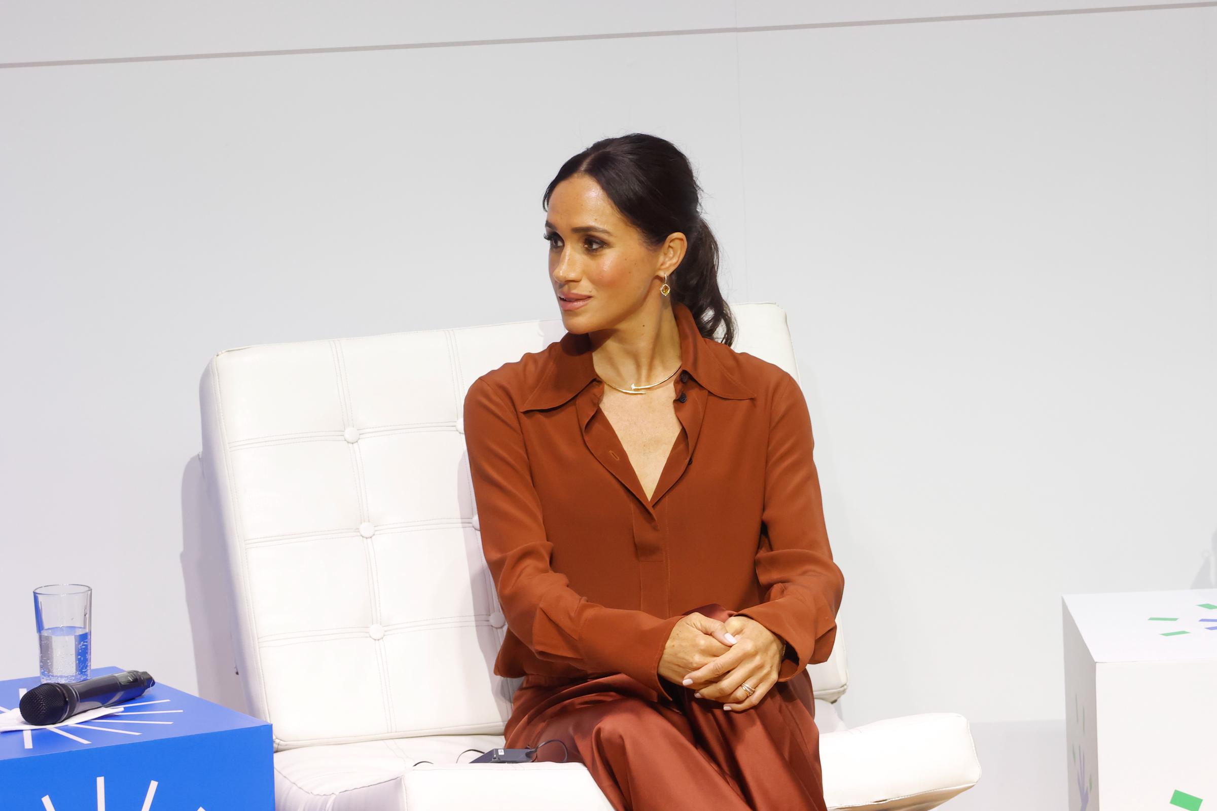 Meghan, Duquesa de Sussex en el "Responsible Digital Future" el 15 de agosto de 2024, en Colombia | Fuente: Getty Images