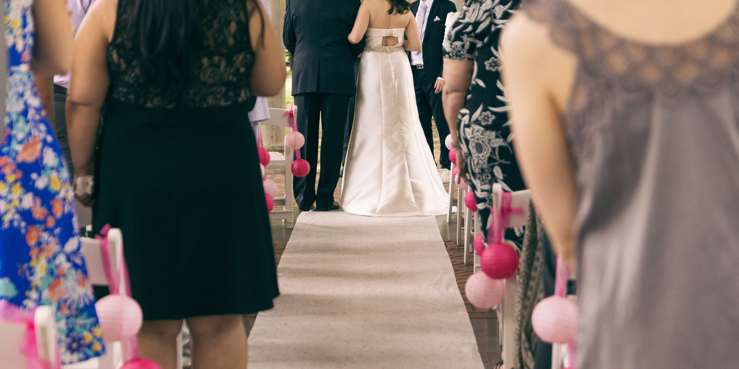 Pareja en el altar | Fuente: Shutterstock