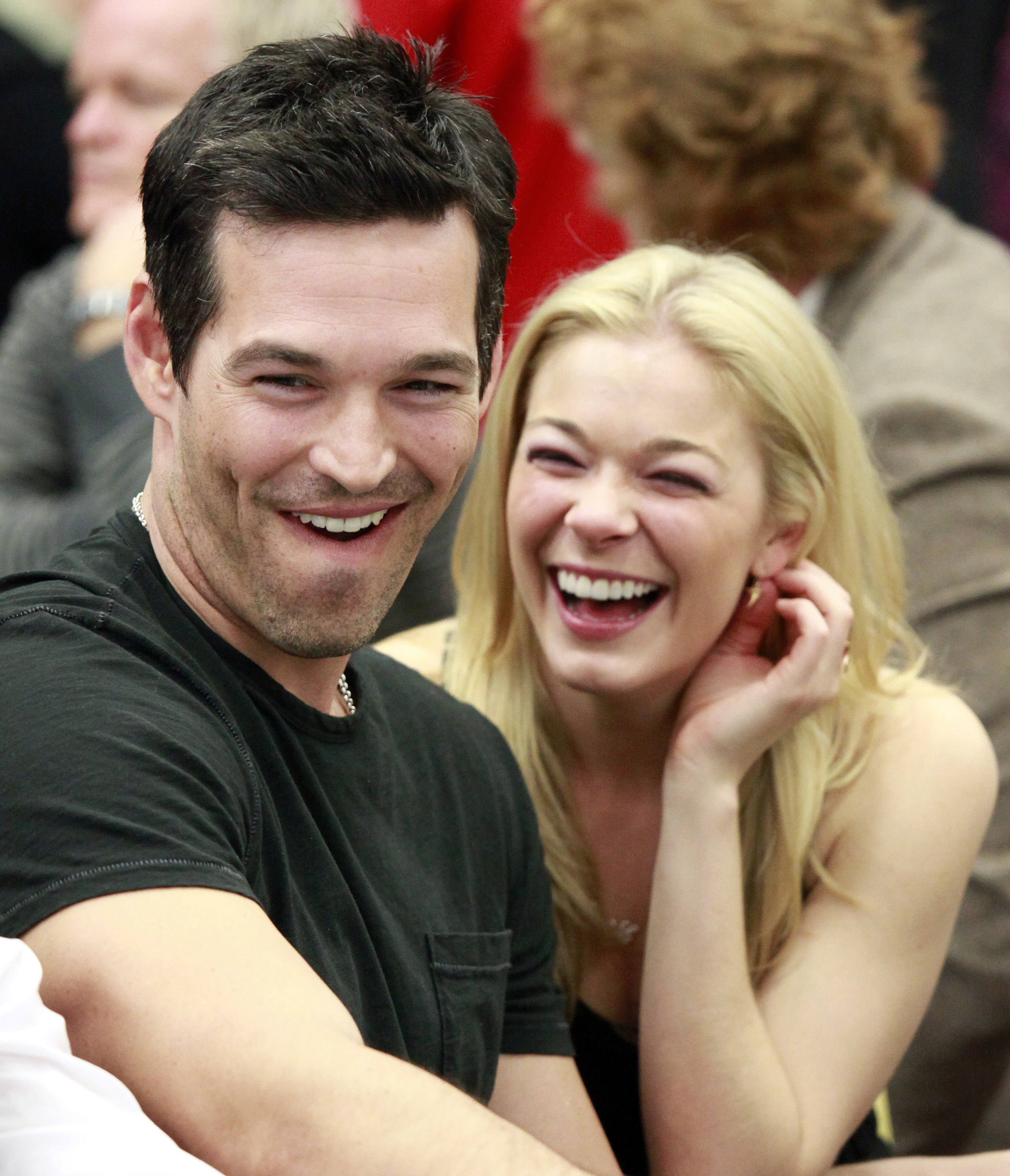 El galán de los 90 y LeAnn Rimes en el 8th Annual World Poker Tour Invitational el 20 de febrero de 2010, en California | Fuente: Getty Images