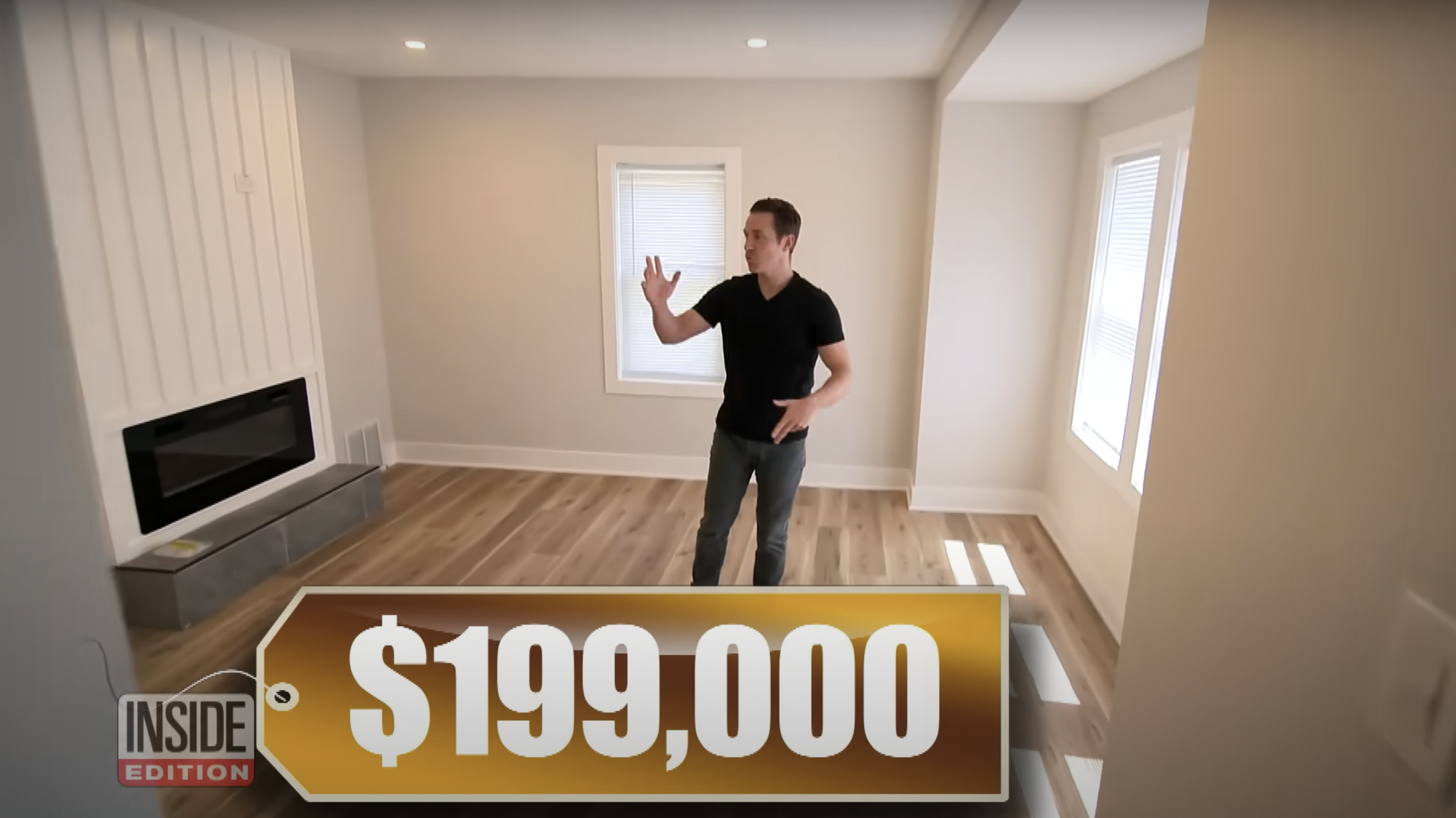 El salón renovado de la casa de la infancia del papa León XIV, en un vídeo del 10 de mayo de 2025. | Fuente: Inside Edition