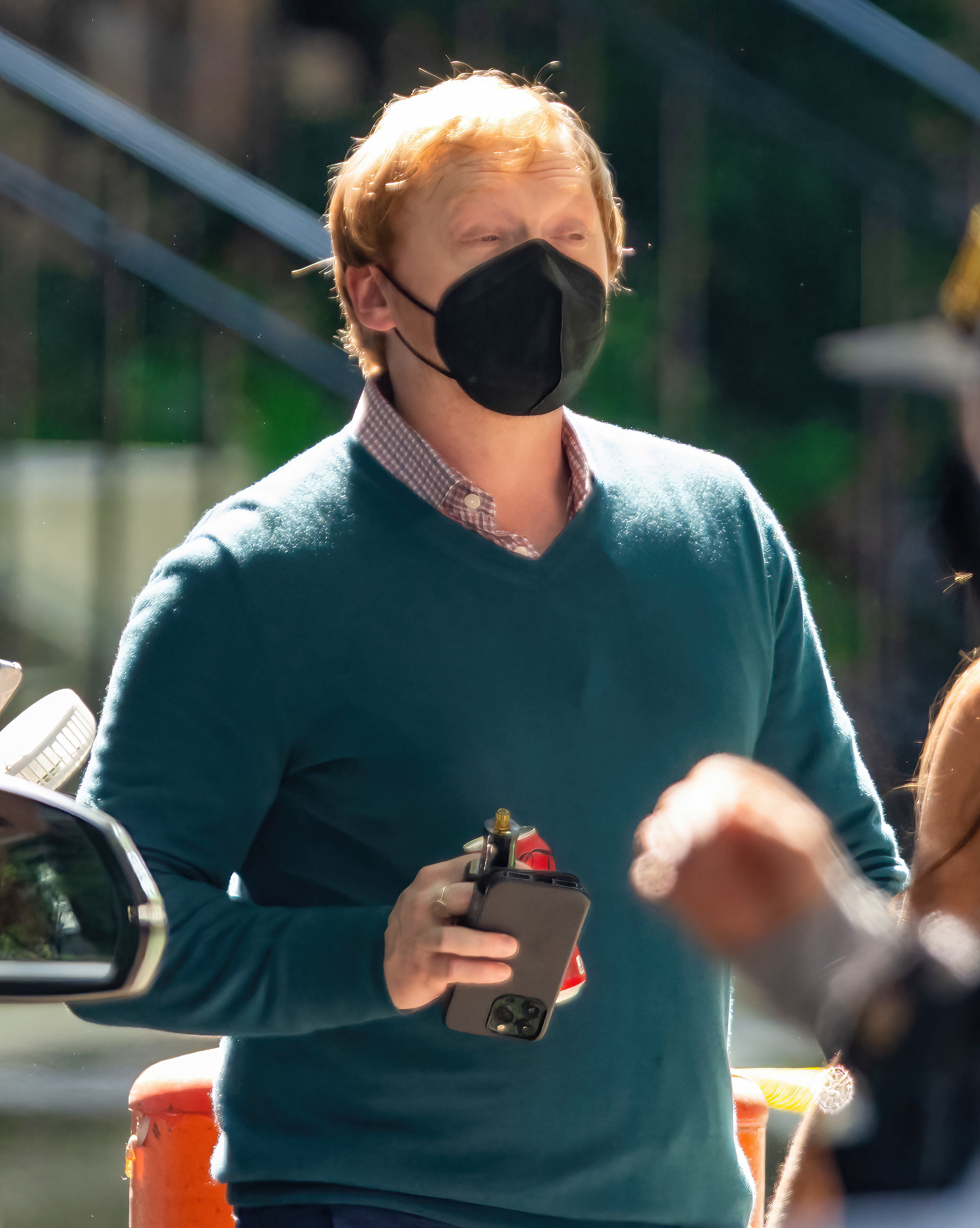 Rupert Grint visto rodando en el set de la temporada 4 de "Servant" el 20 de julio de 2022, en Filadelfia, Pensilvania | Fuente: Getty Images