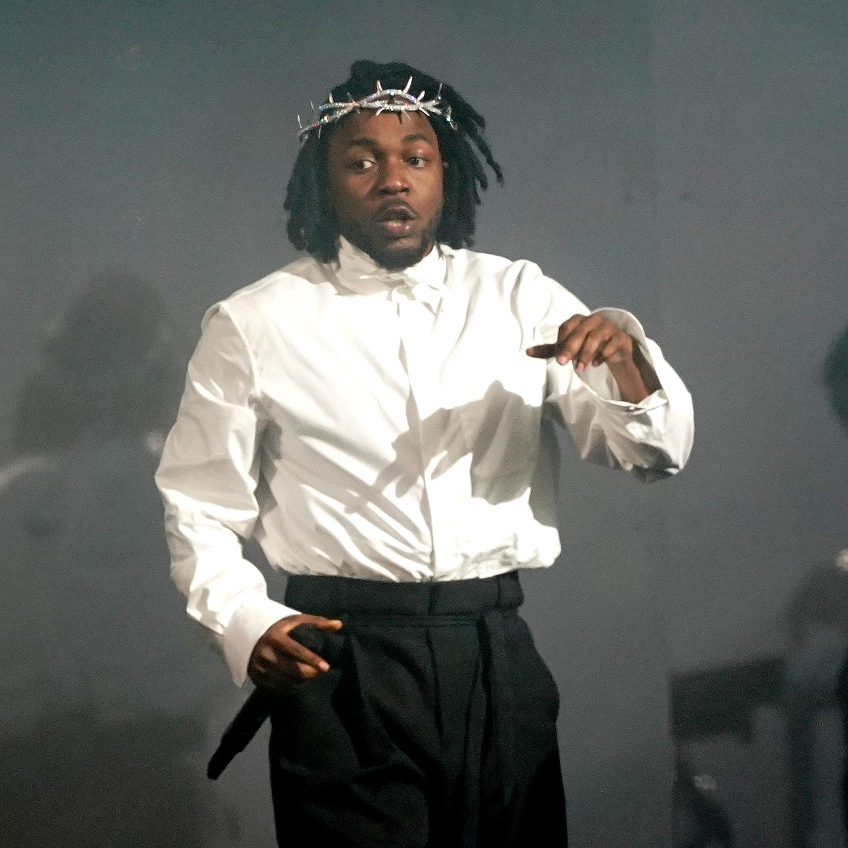 Kendrick Lamar actuando durante el Festival de Glastonbury el 26 de junio de 2022. | Fuente: Getty Images